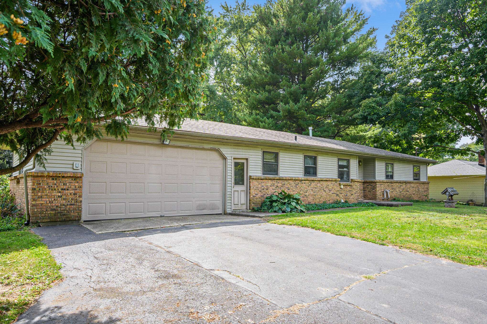 Buchanan, MI 49107,4832 Woodside Drive