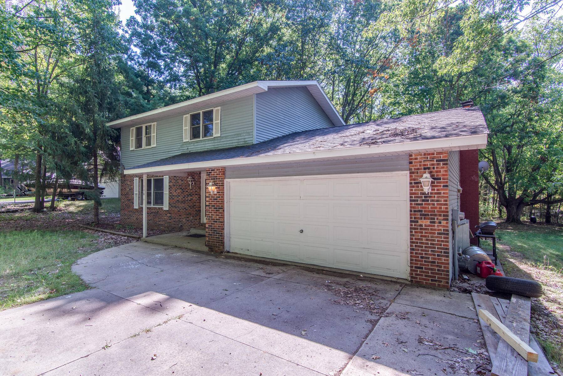 Roscommon, MI 48653,110 Carpenter Boulevard