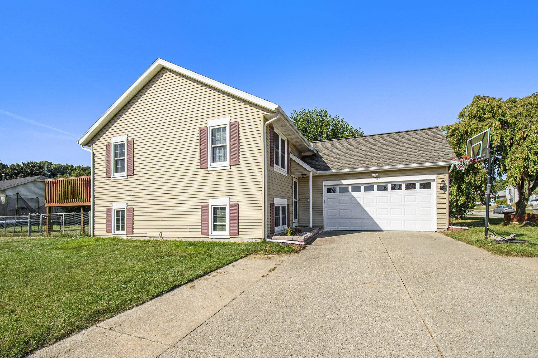 Grand Rapids, MI 49508,1370 Manorwood SE Drive