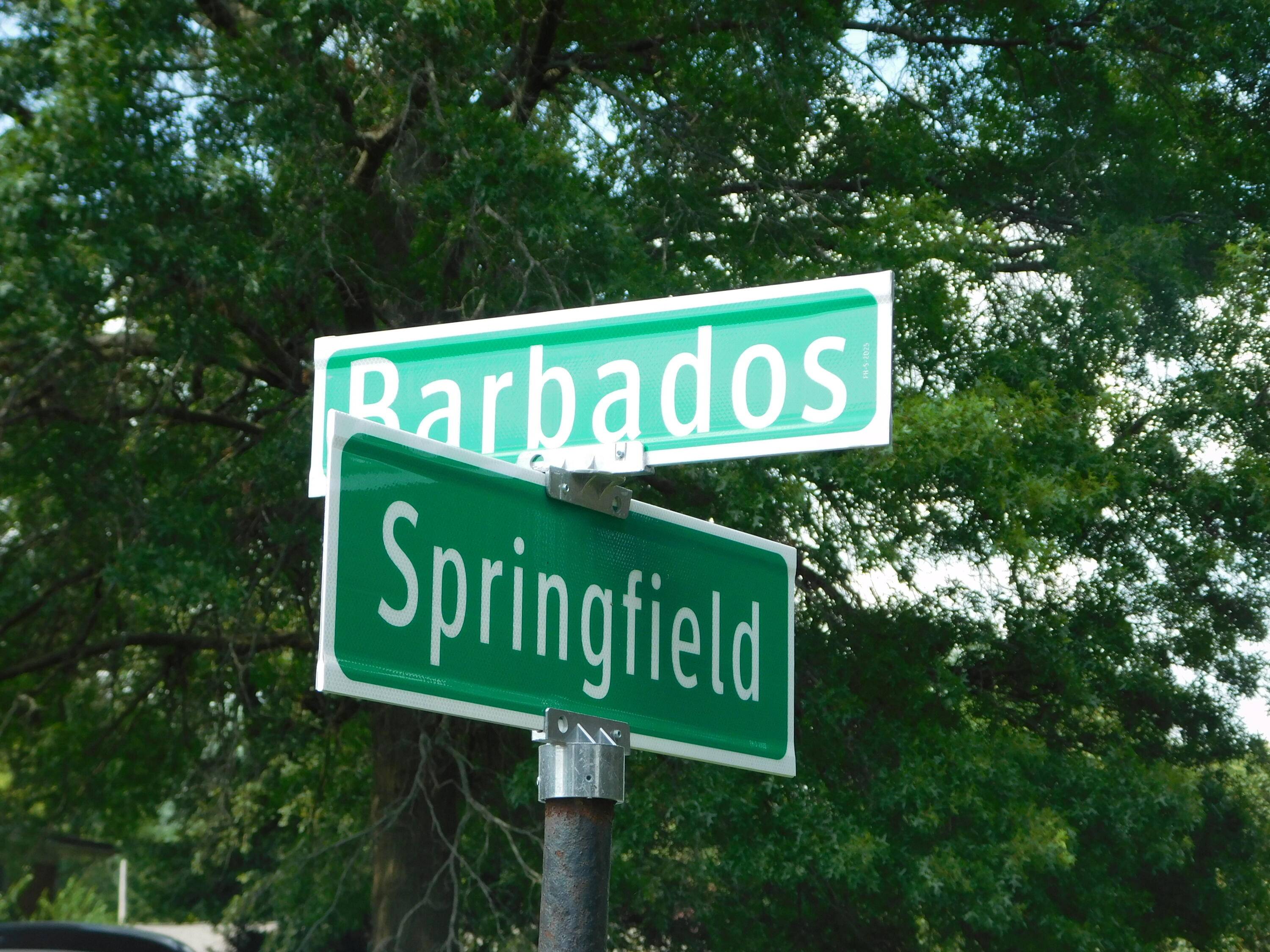 Farmington Hills, MI 48334,26150 Barbados Road