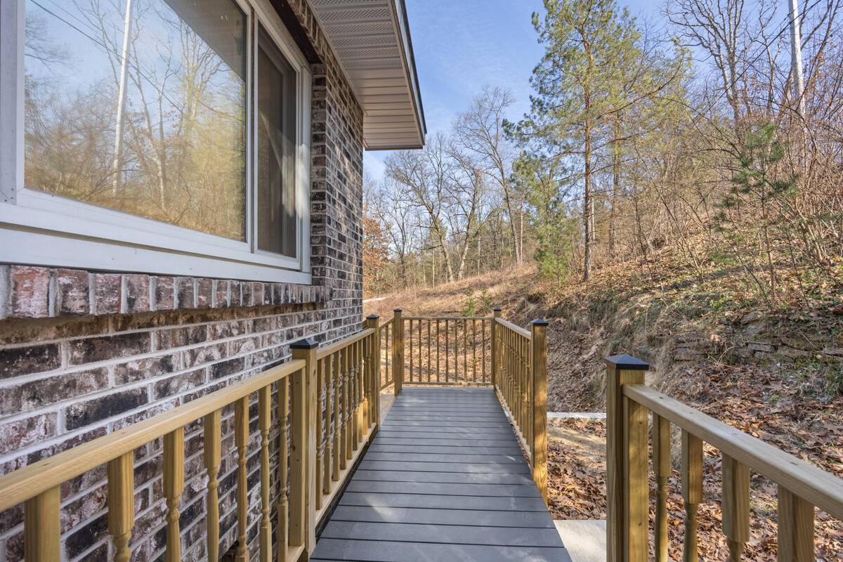 Ada, MI 49301,8945 Vergennes SE Street