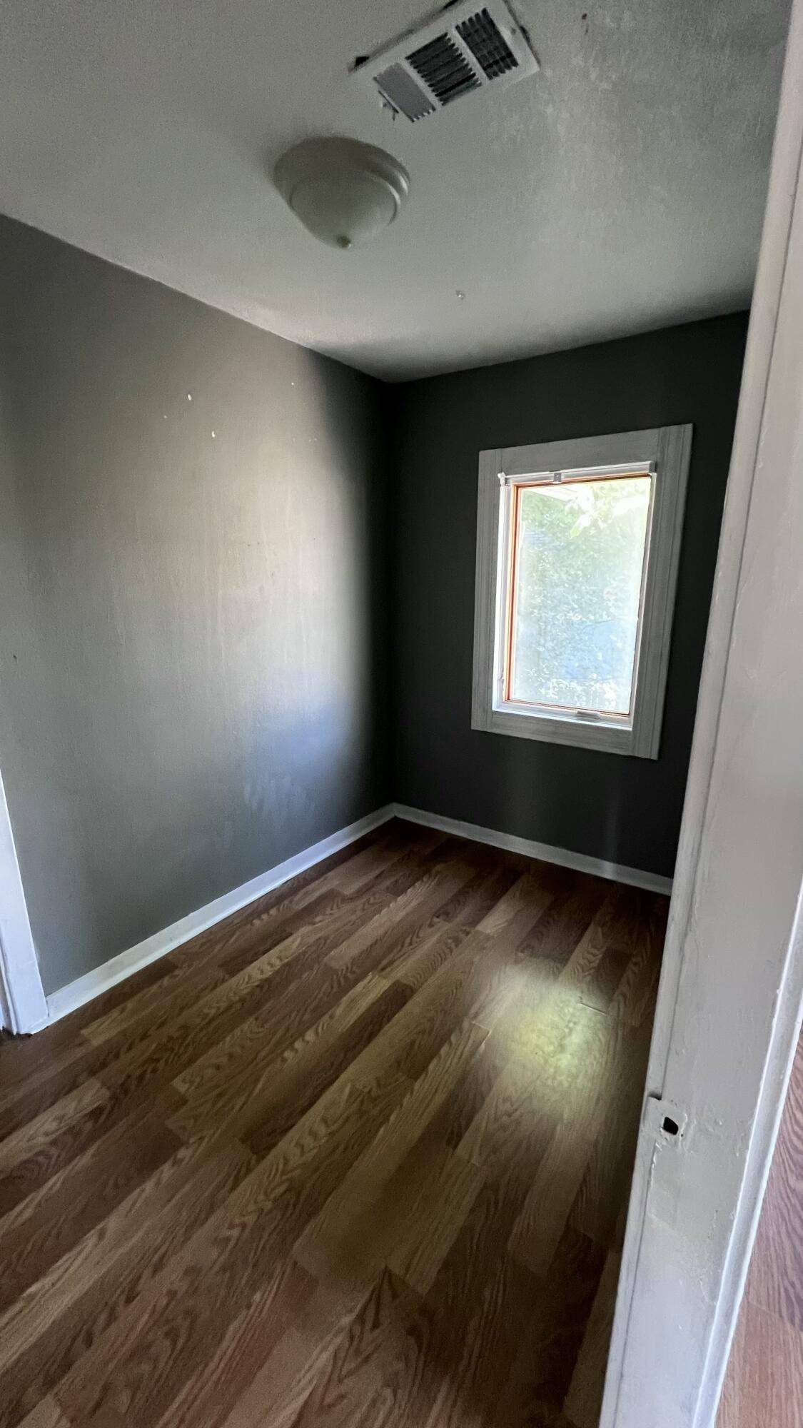 Grand Rapids, MI 49507,1661 Madison SE Avenue