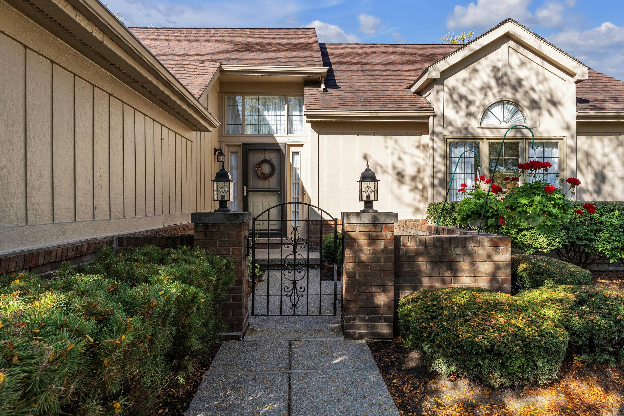 Livonia, MI 48152,37800 N Laurel Park Drive