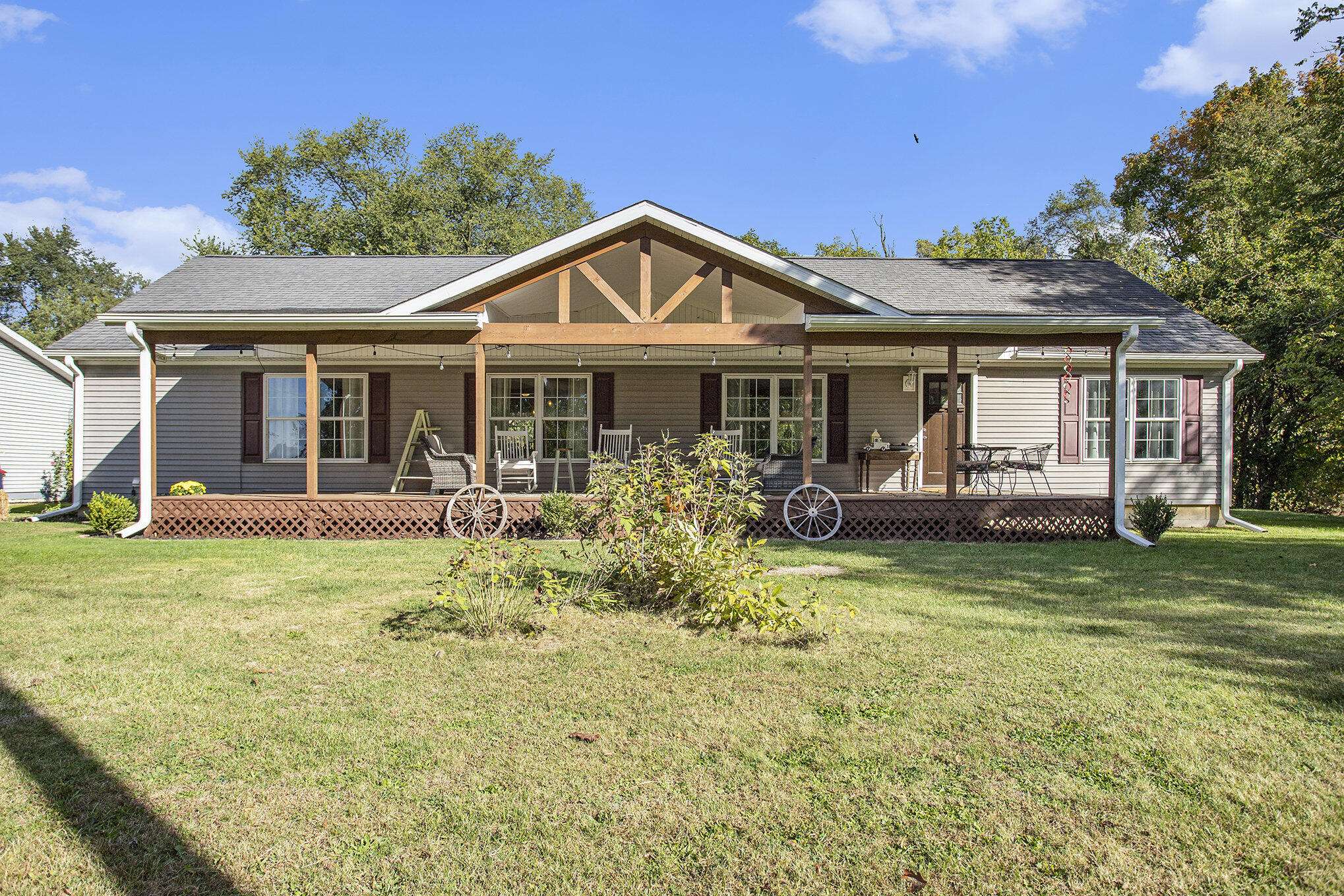 Bronson, MI 49028,912 W Colon Road