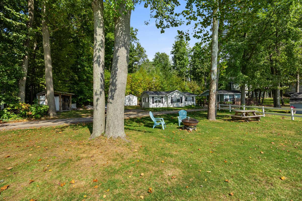 Allegan, MI 49010,2529 Miner Lake Drive