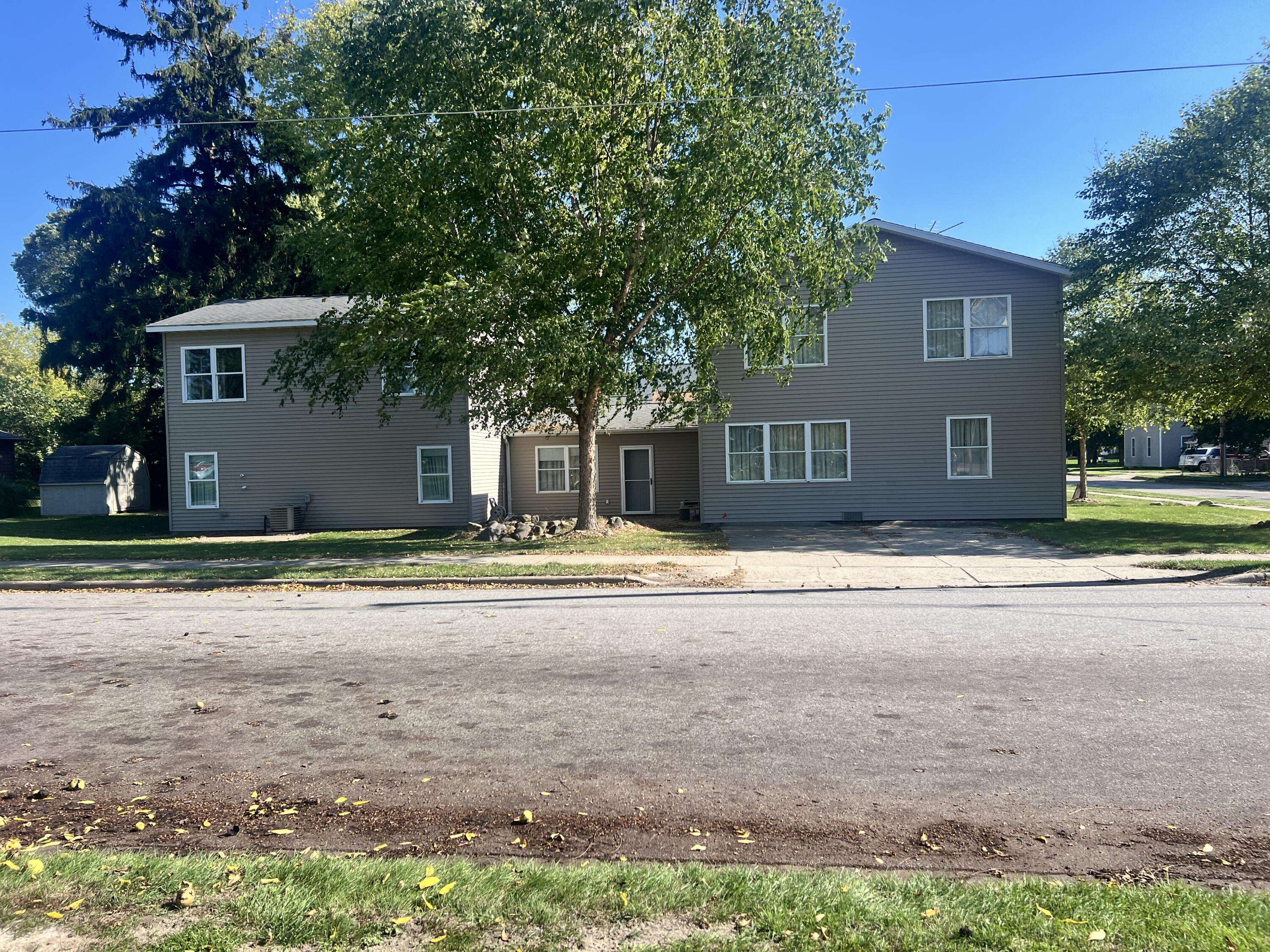 Lowell, MI 49331,521 Spring SE Street