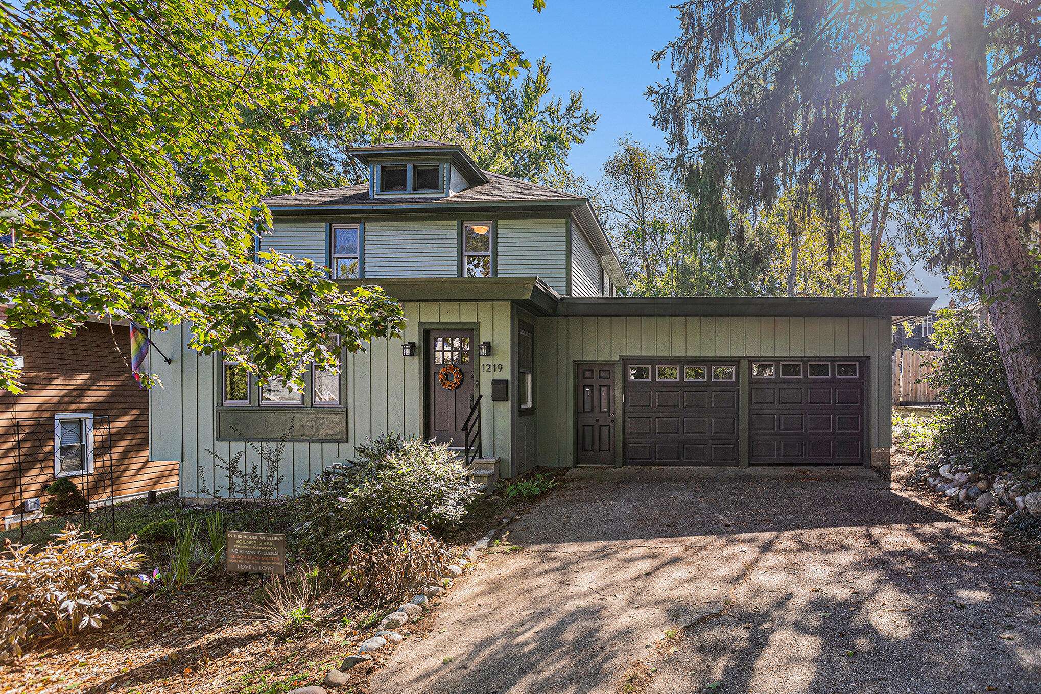 Kalamazoo, MI 49008,1219 W Maple Street