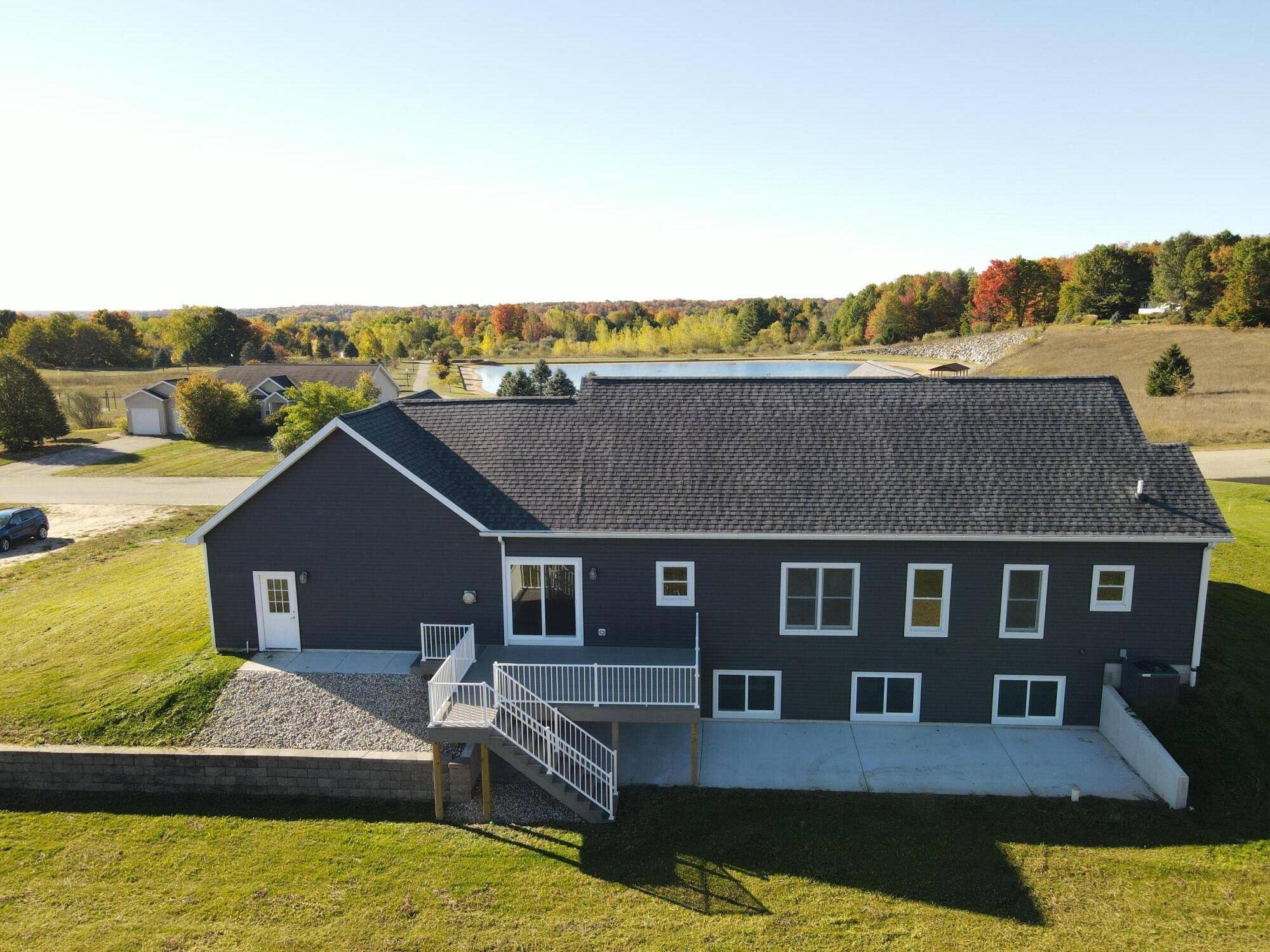 Big Rapids, MI 49307,21238 Deans View