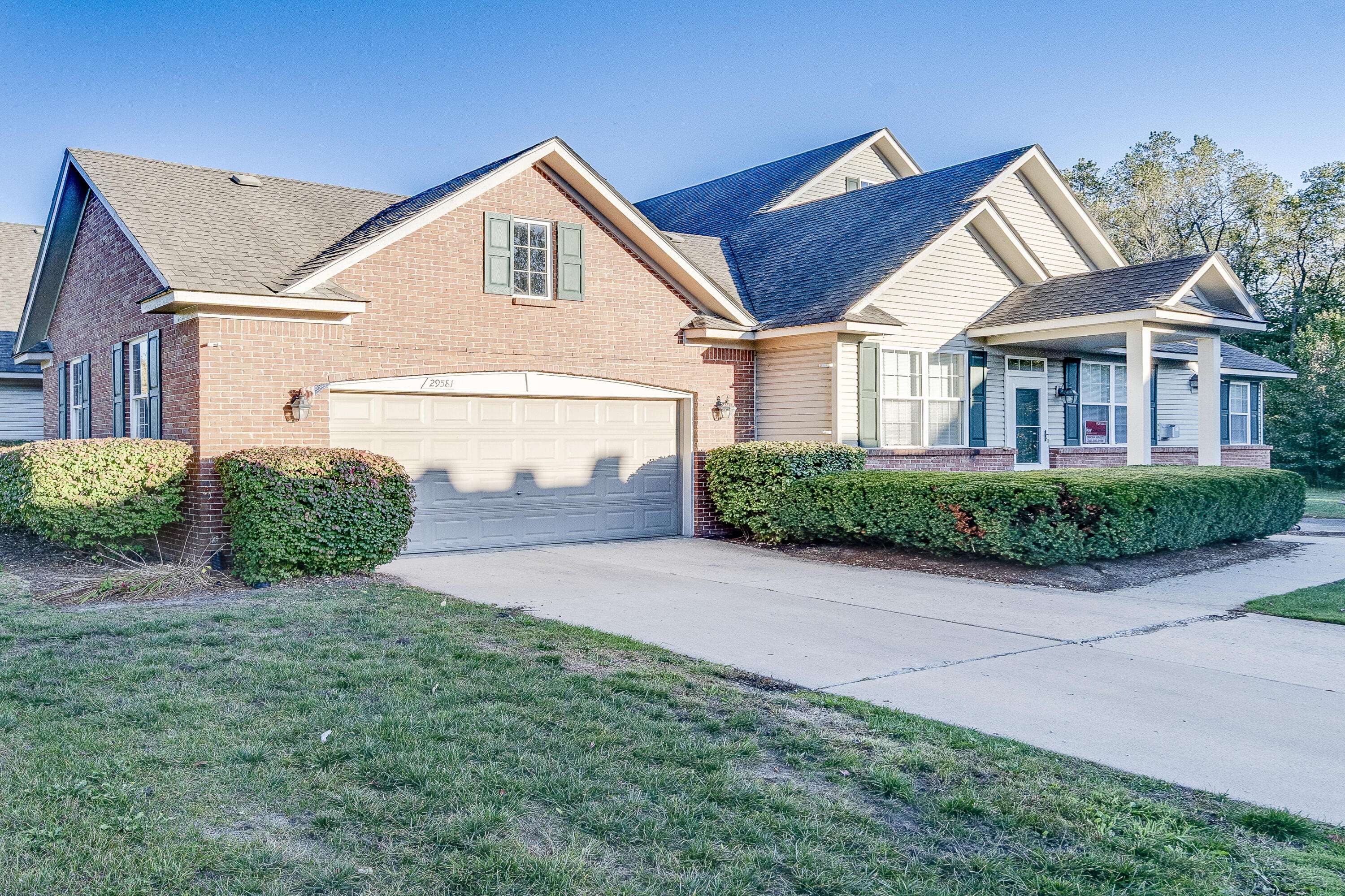 New Boston, MI 48164,29581 Trail Creek Drive