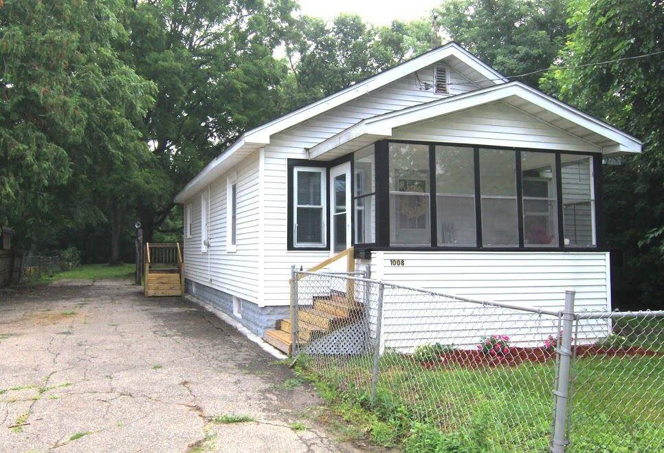 Kalamazoo, MI 49048,1008 Cooper Avenue