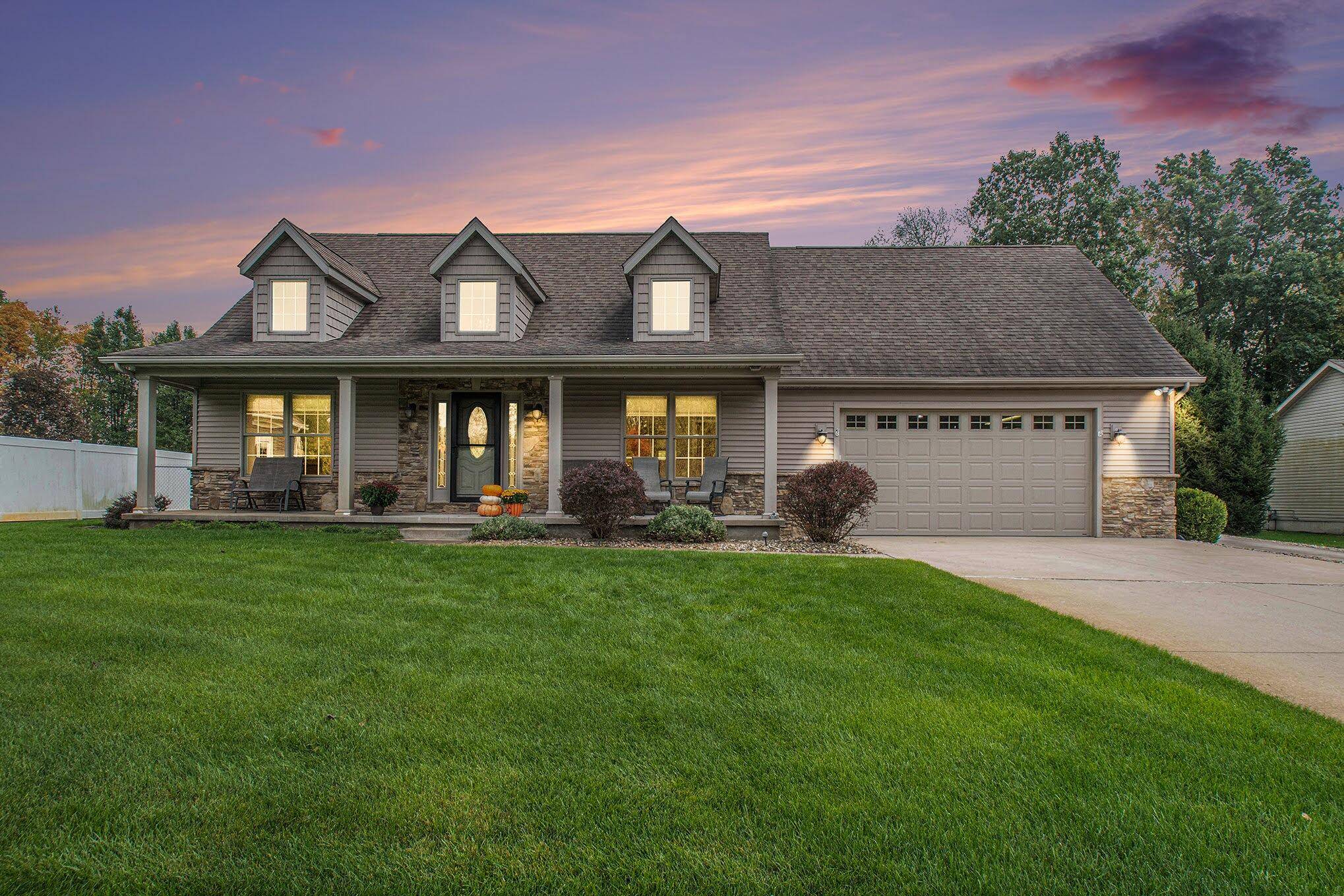 Edwardsburg, MI 49112,70445 Sunrise Drive