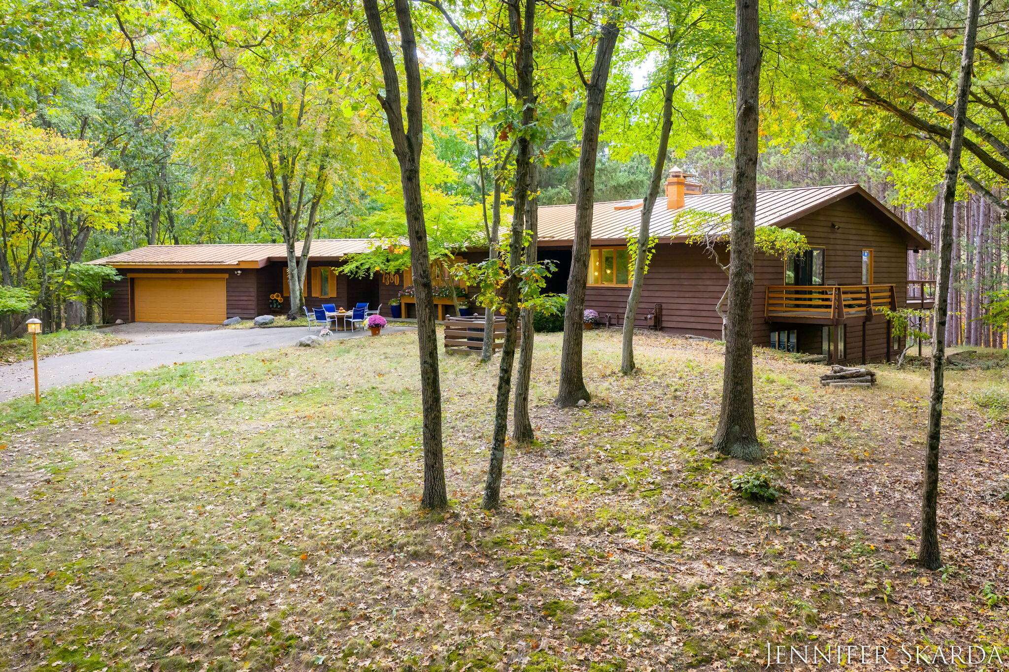 Ada, MI 49301,7380 Leonard NE Street