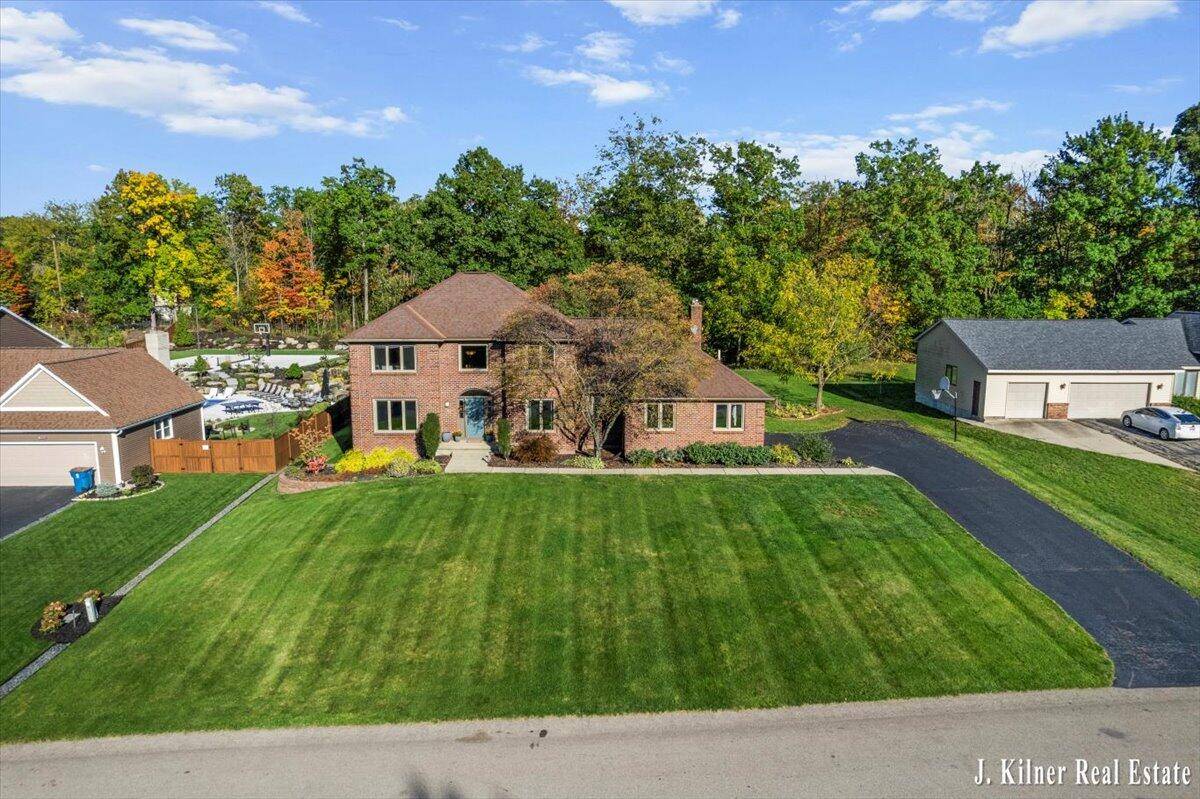 Grand Rapids, MI 49546,472 Ashton SE Court