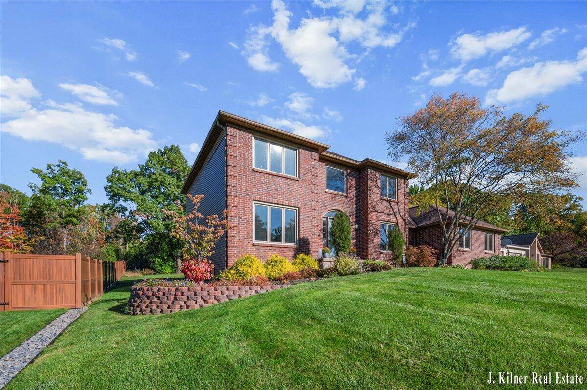 Grand Rapids, MI 49546,472 Ashton SE Court