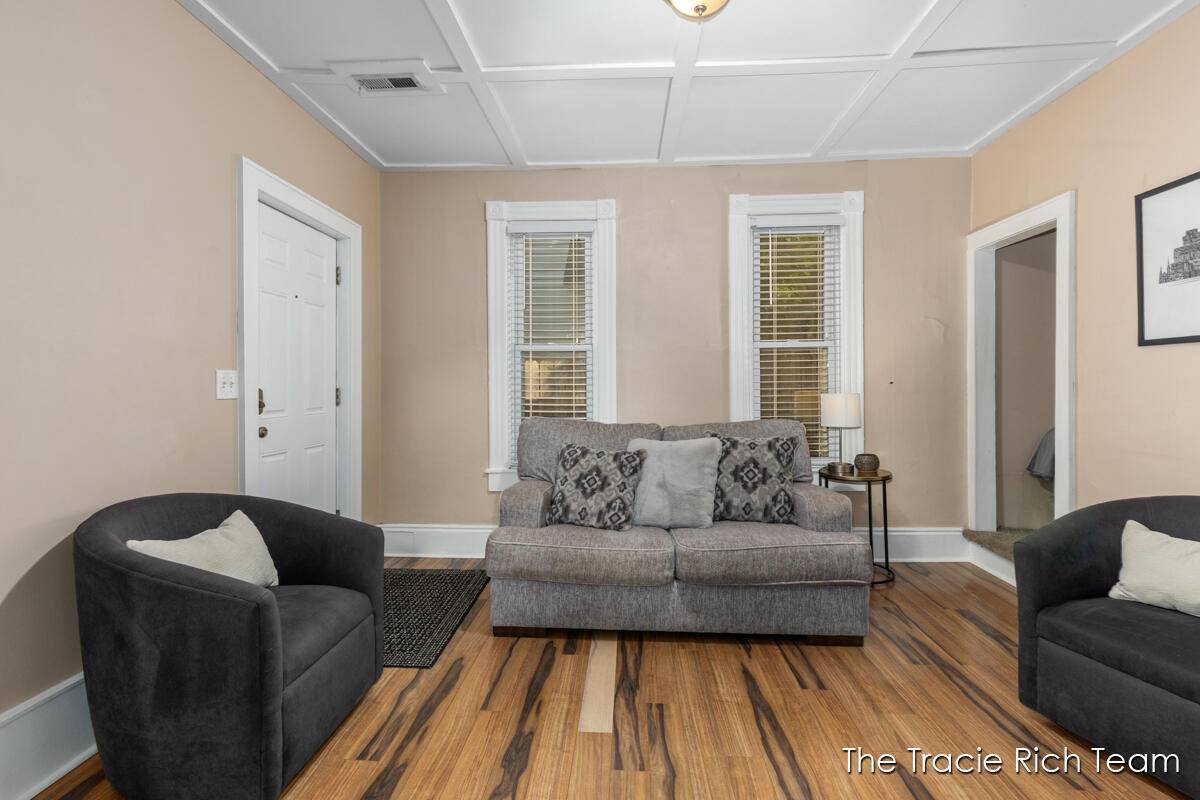 Grand Rapids, MI 49503,918 Lafayette NE Avenue