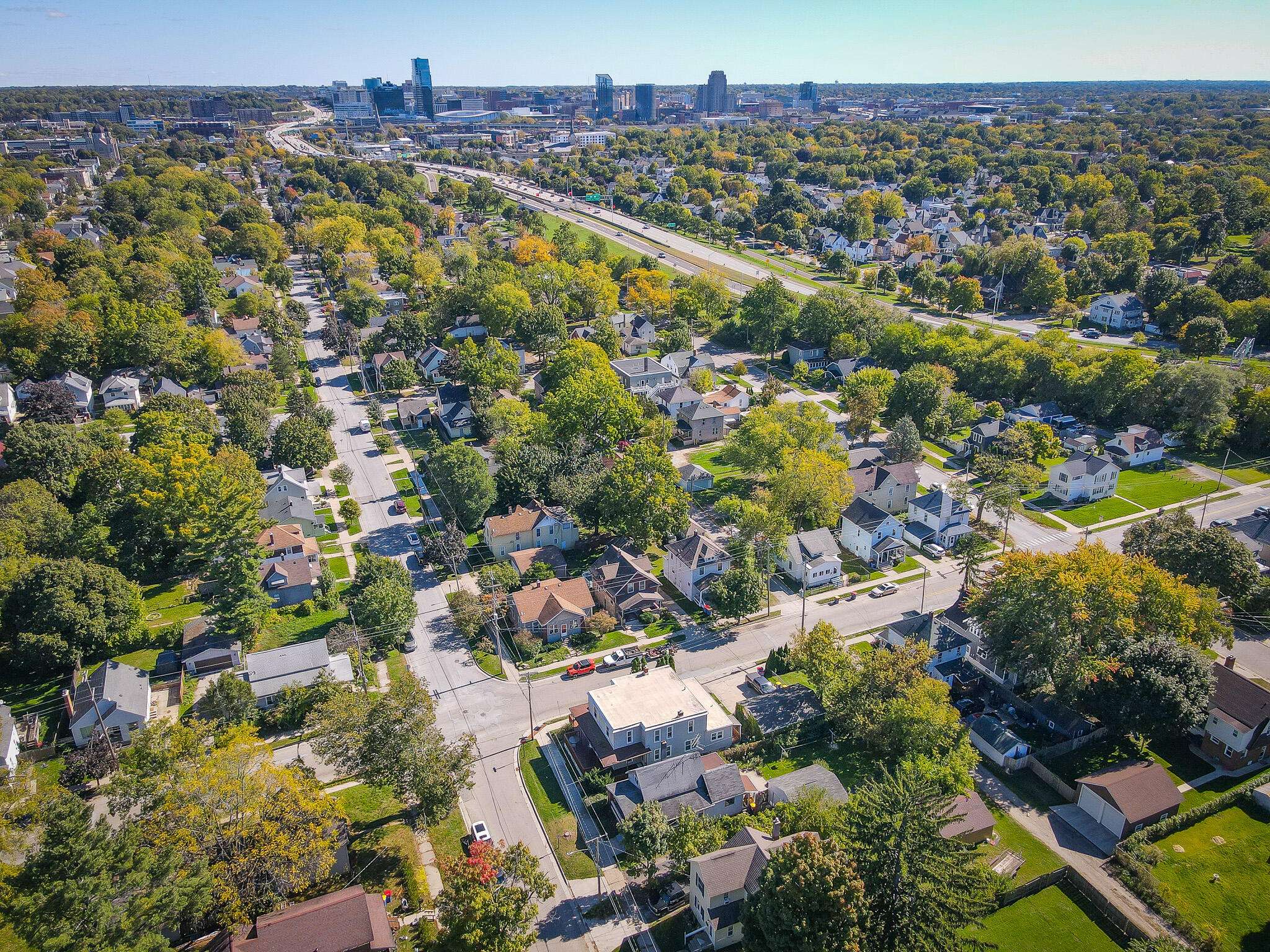 Grand Rapids, MI 49504,560 Garfield NW Avenue