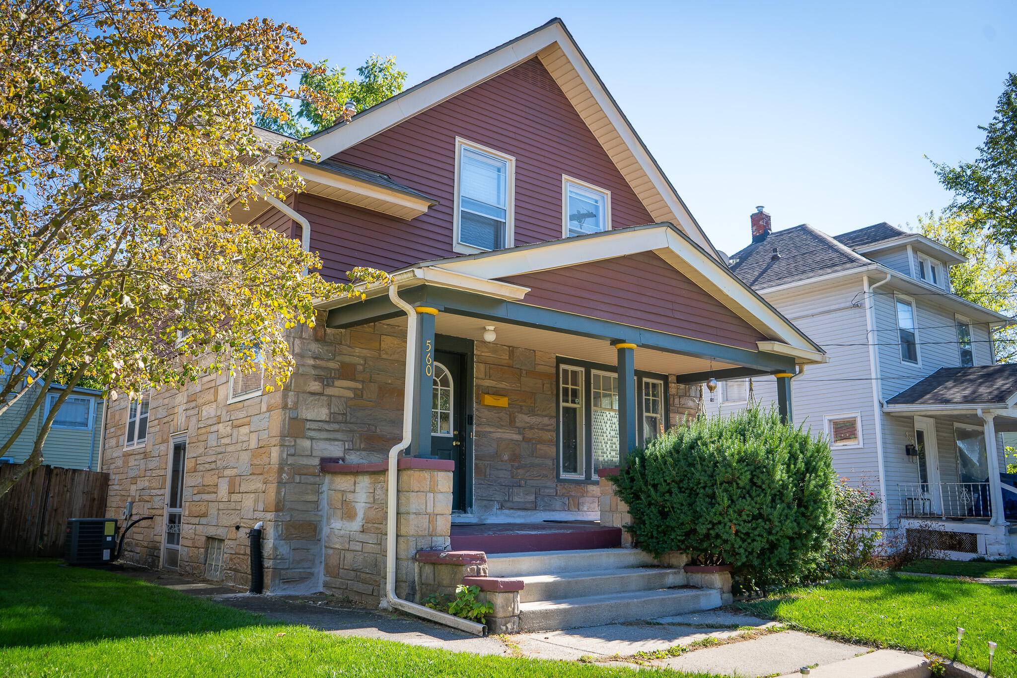 Grand Rapids, MI 49504,560 Garfield NW Avenue