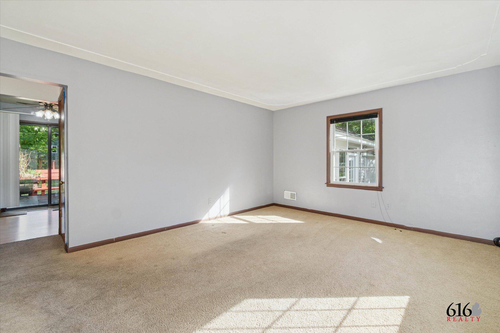 Grand Rapids, MI 49508,4648 Blaine SE Avenue