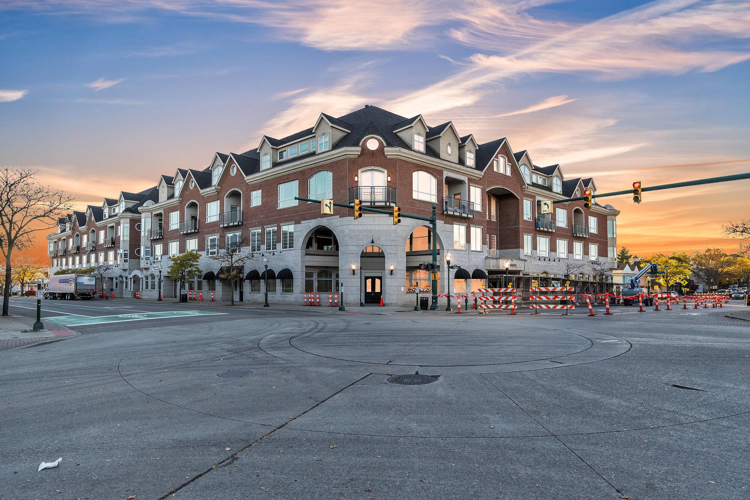 Plymouth, MI 48170,801 W Ann Arbor Trail #306