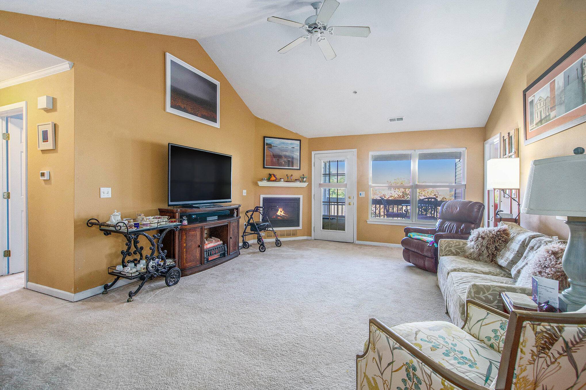 Ann Arbor, MI 48108,1579 Oakfield Drive