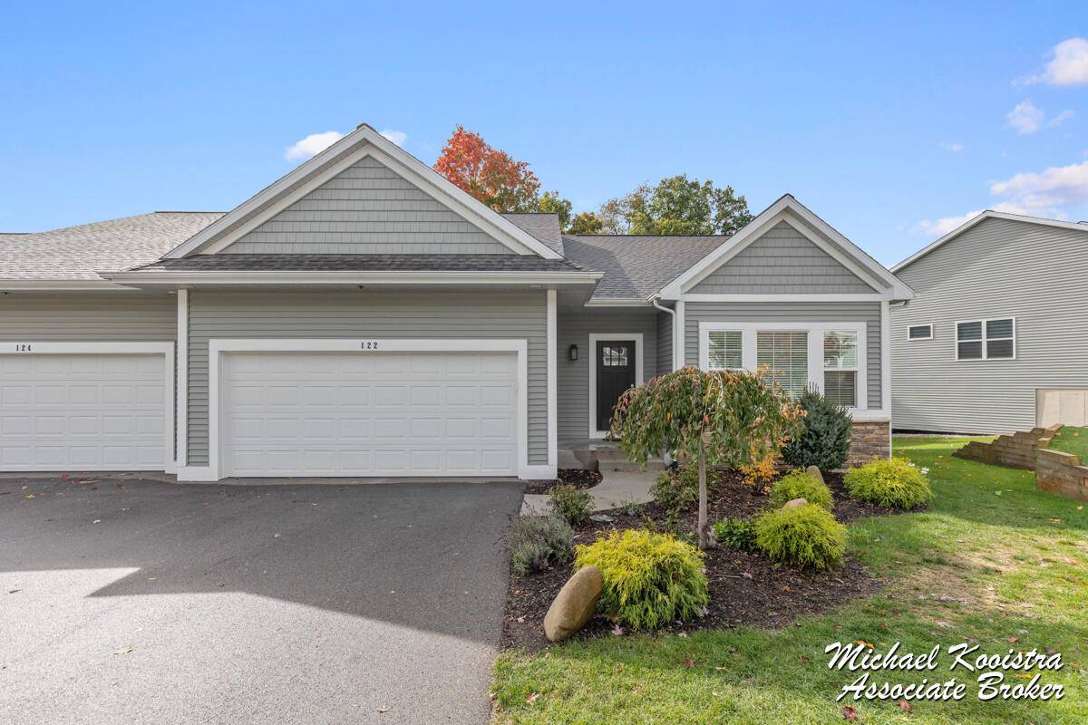 Comstock Park, MI 49321,122 Blue Violet NE Lane #99