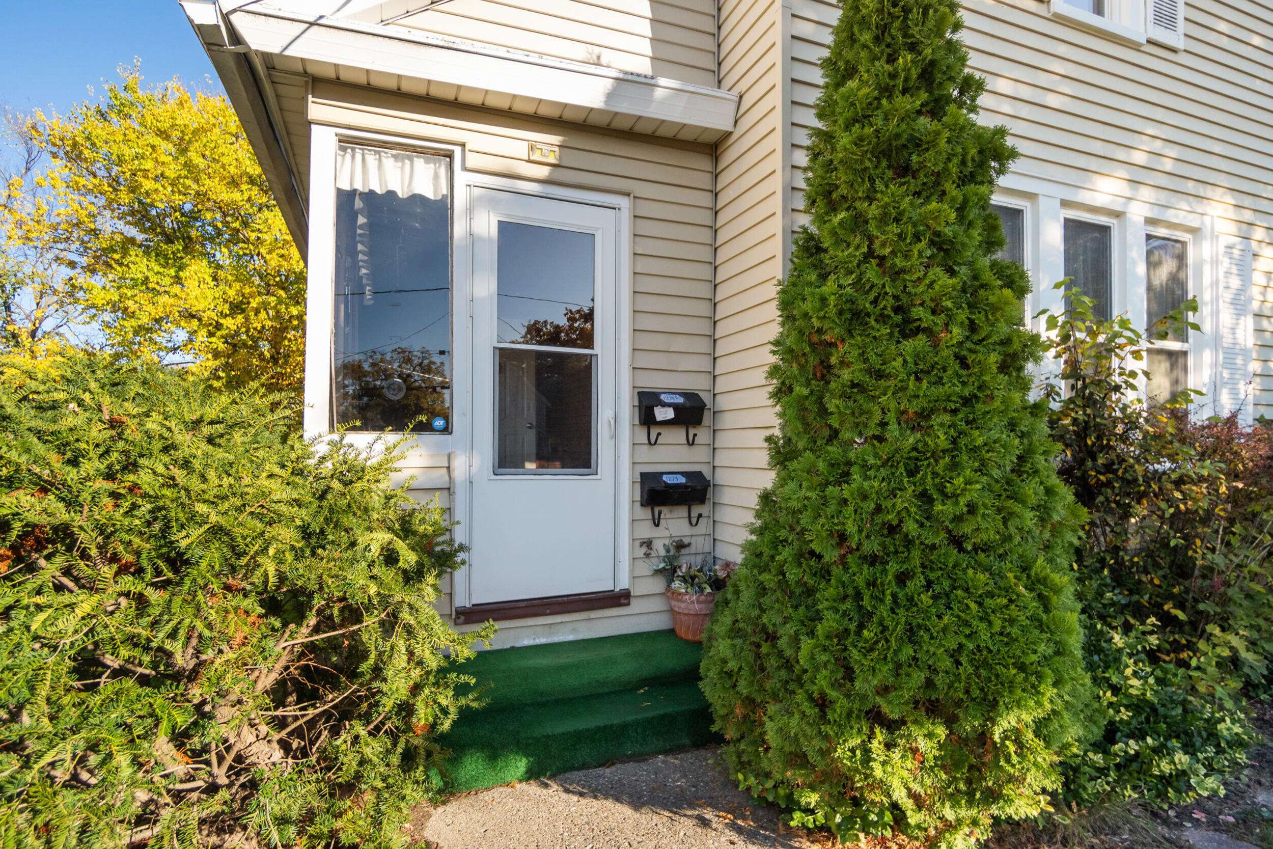 Jackson, MI 49203,1217 First Street