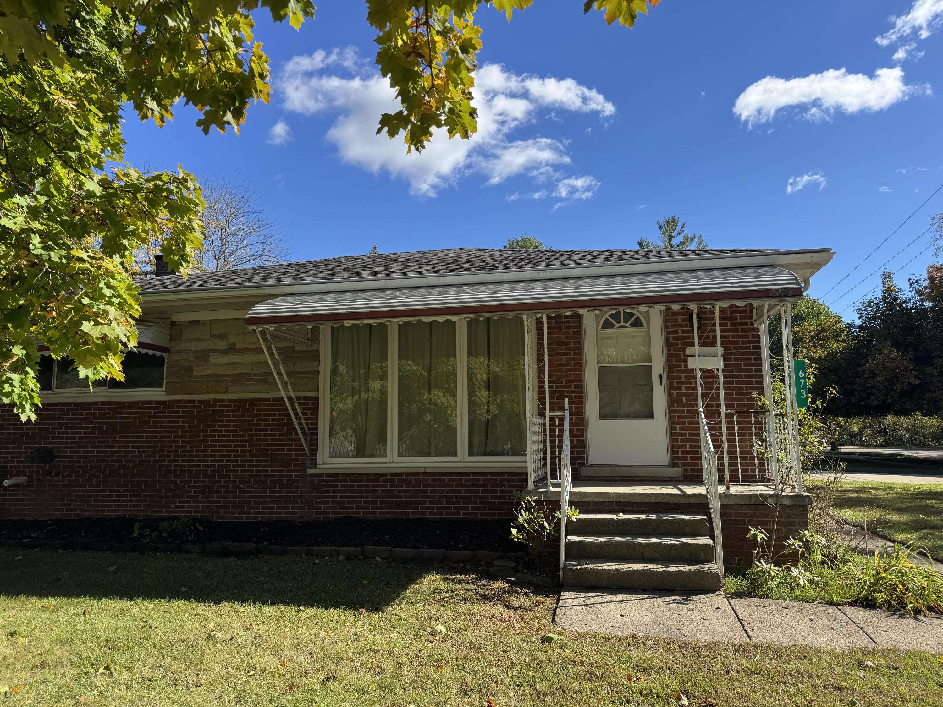 Saline, MI 48176,673 Rosemont Avenue