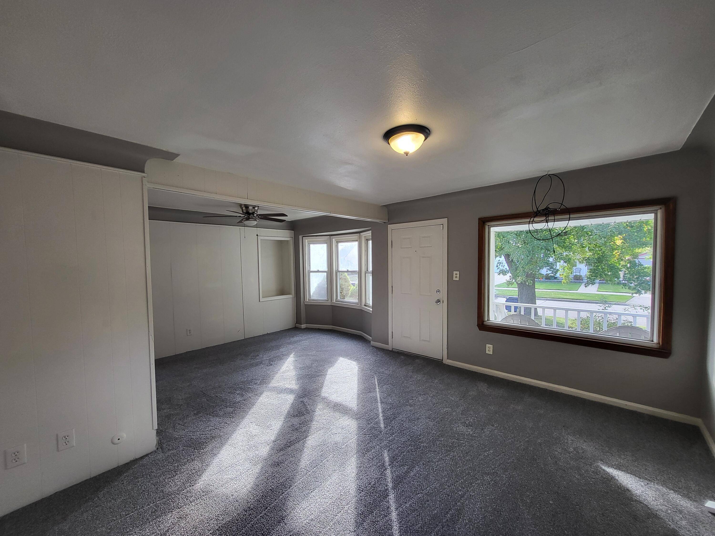 Redford, MI 48239,9648 Nathaline Avenue