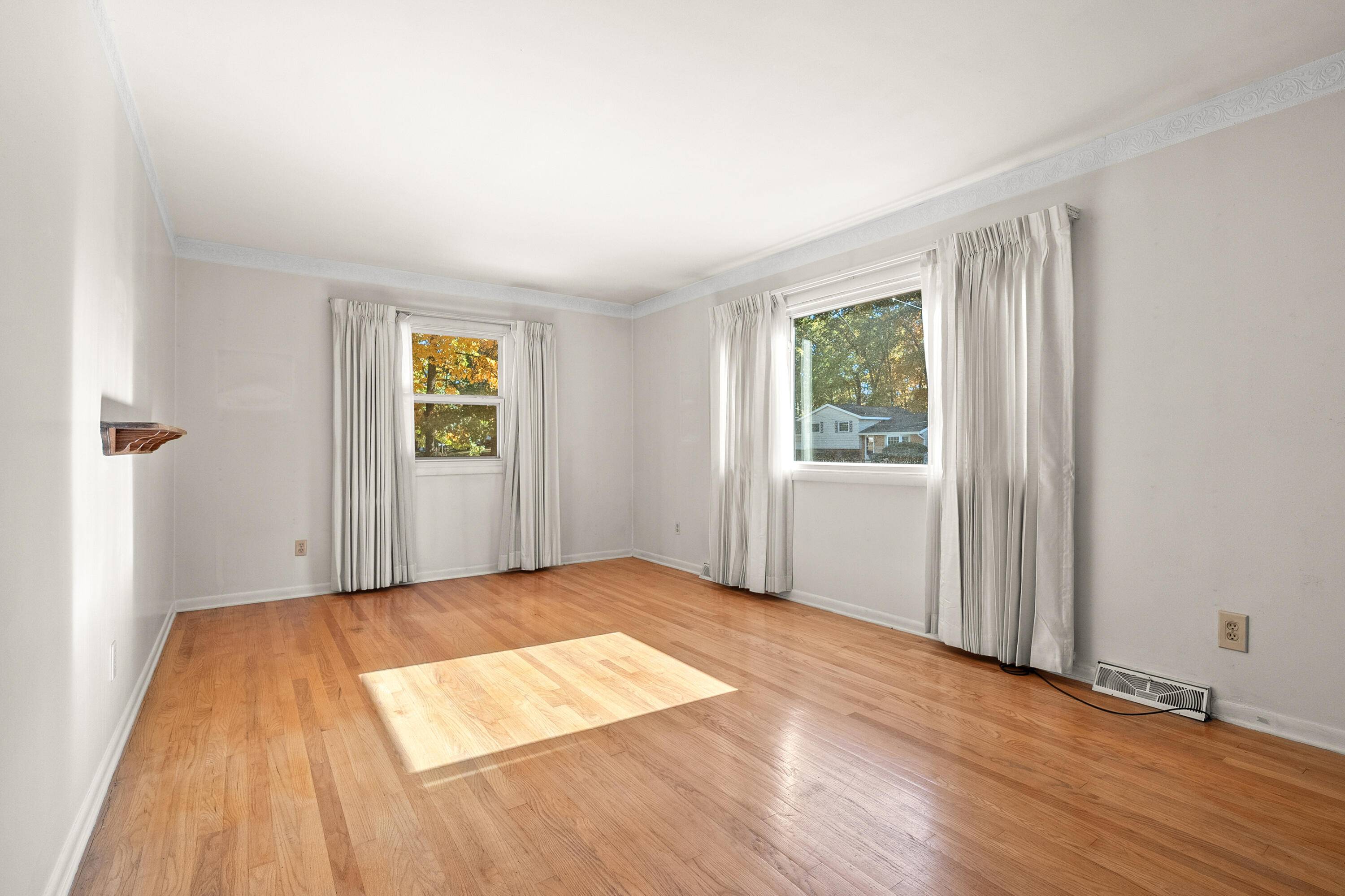 Portage, MI 49024,1710 Greenview Avenue