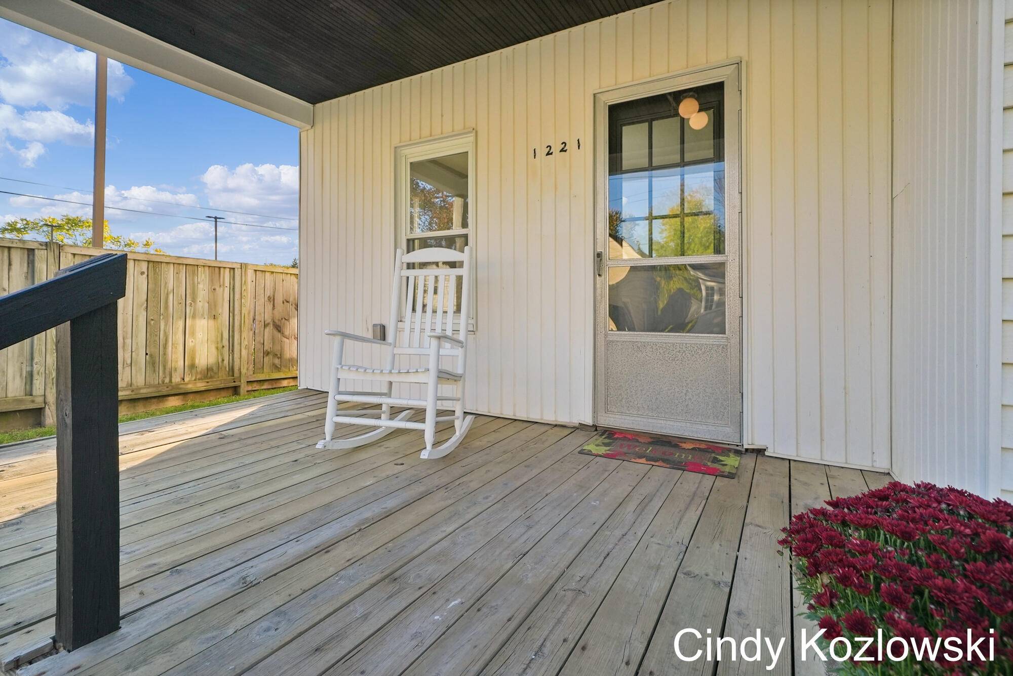 Grand Rapids, MI 49504,1221 Garfield NW Avenue