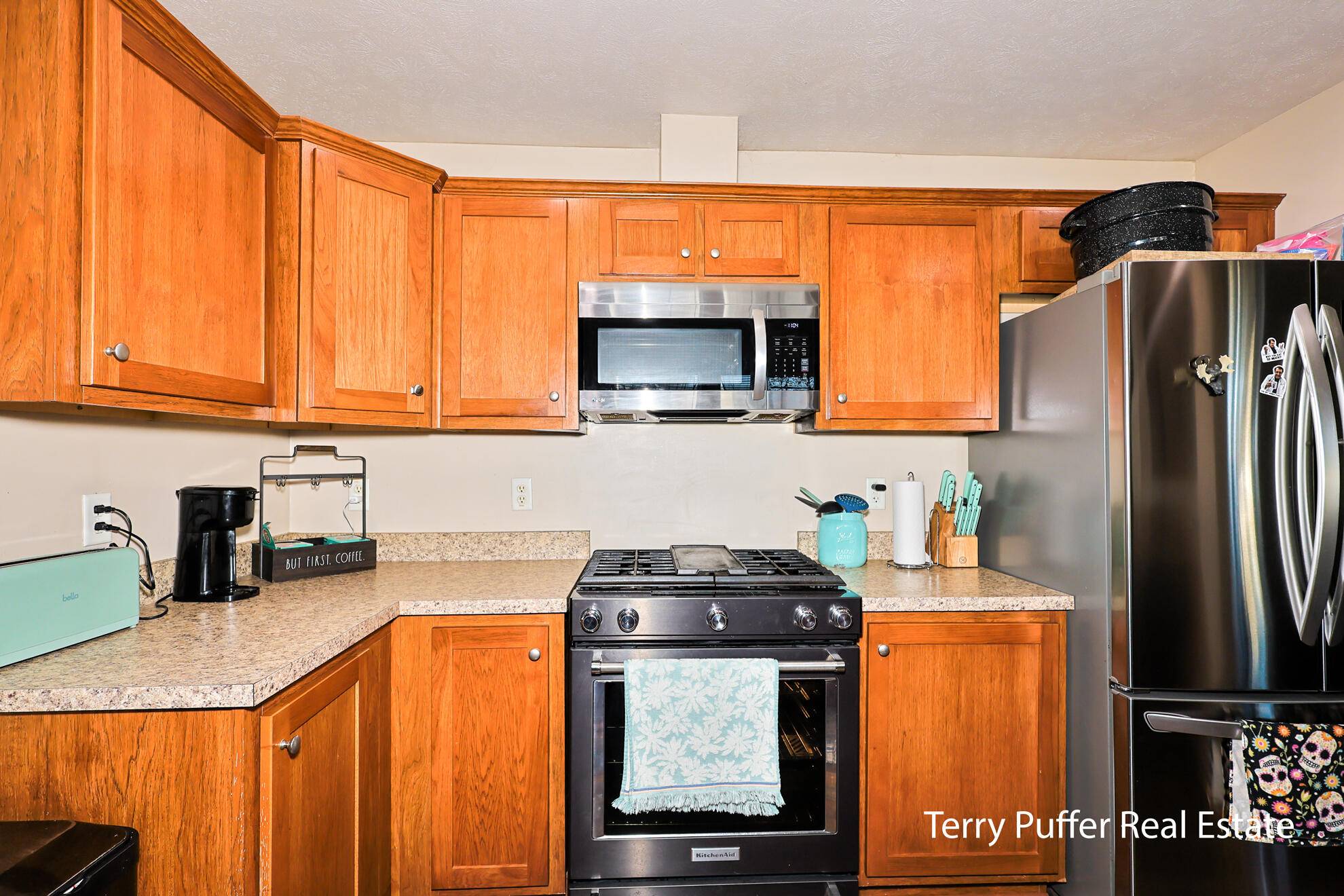 Muskegon, MI 49442,796 Strawberry Lane