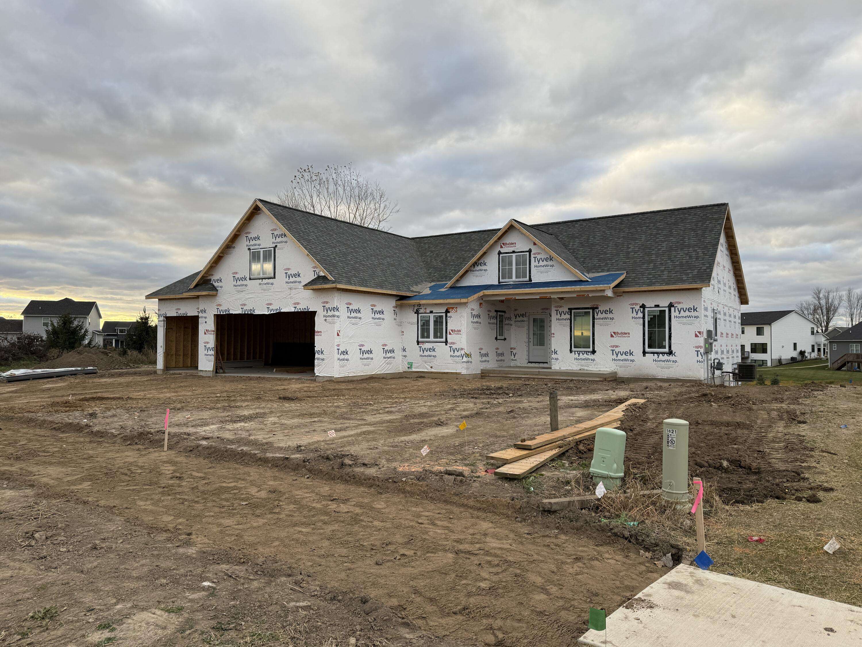 Walker, MI 49534,1821 Stratford NW Lane