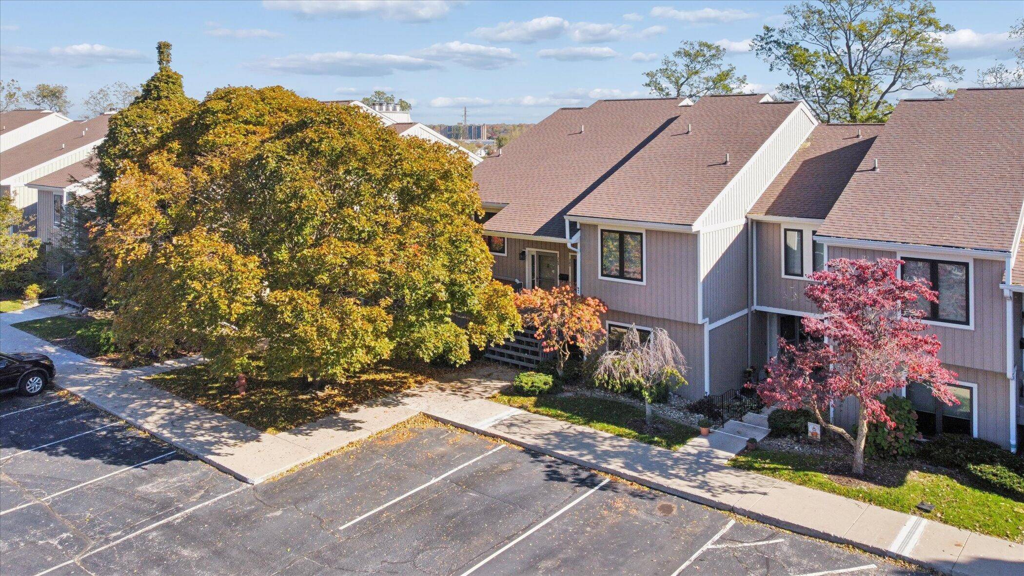 St. Joseph, MI 49085,205 Wayne Street