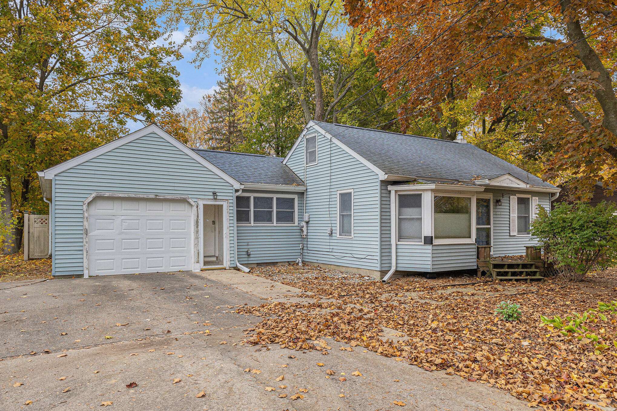 Holt, MI 48842,1880 Phillips Avenue