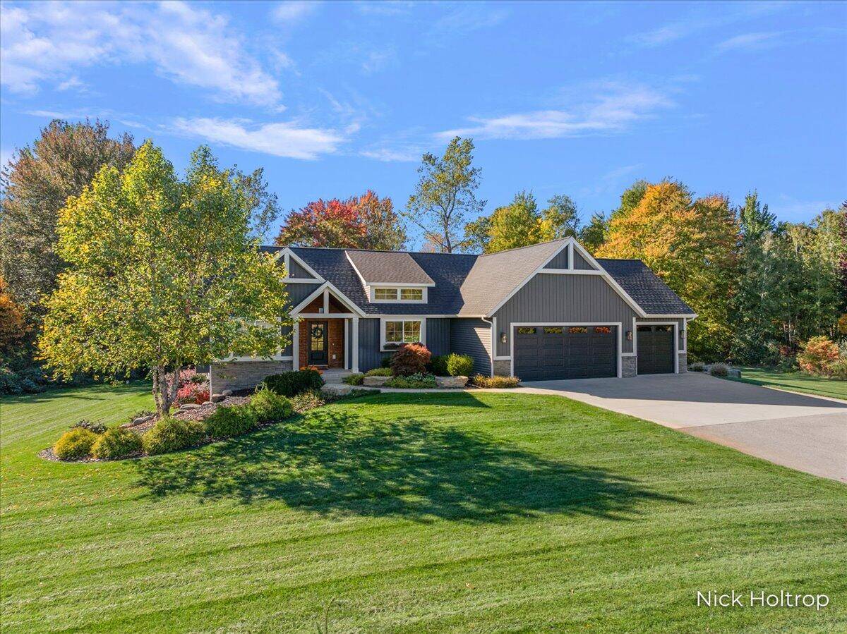 Hudsonville, MI 49426,6131 Deertrail Court