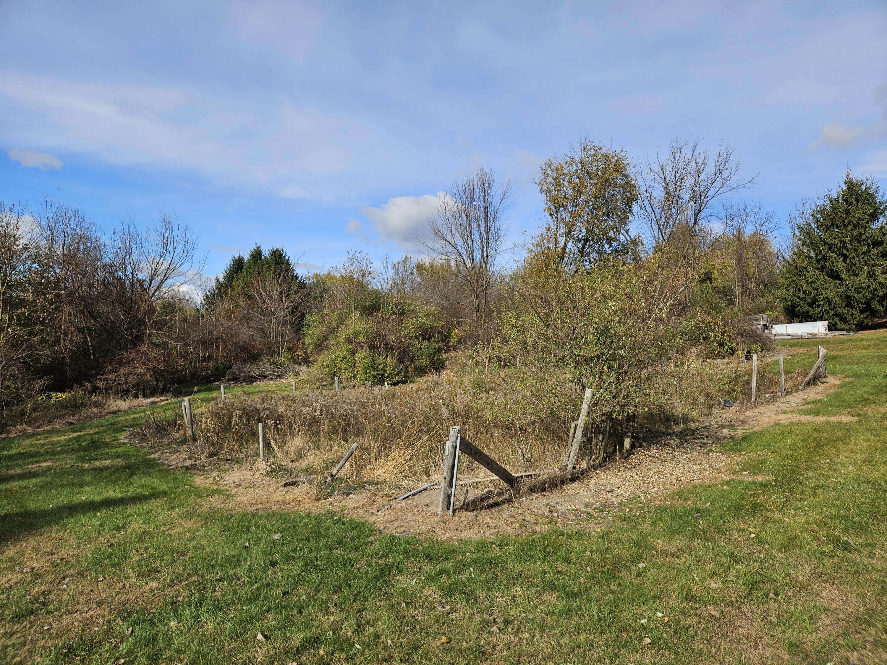 Lapeer, MI 48446,10.6 Acres Davis Lake Road