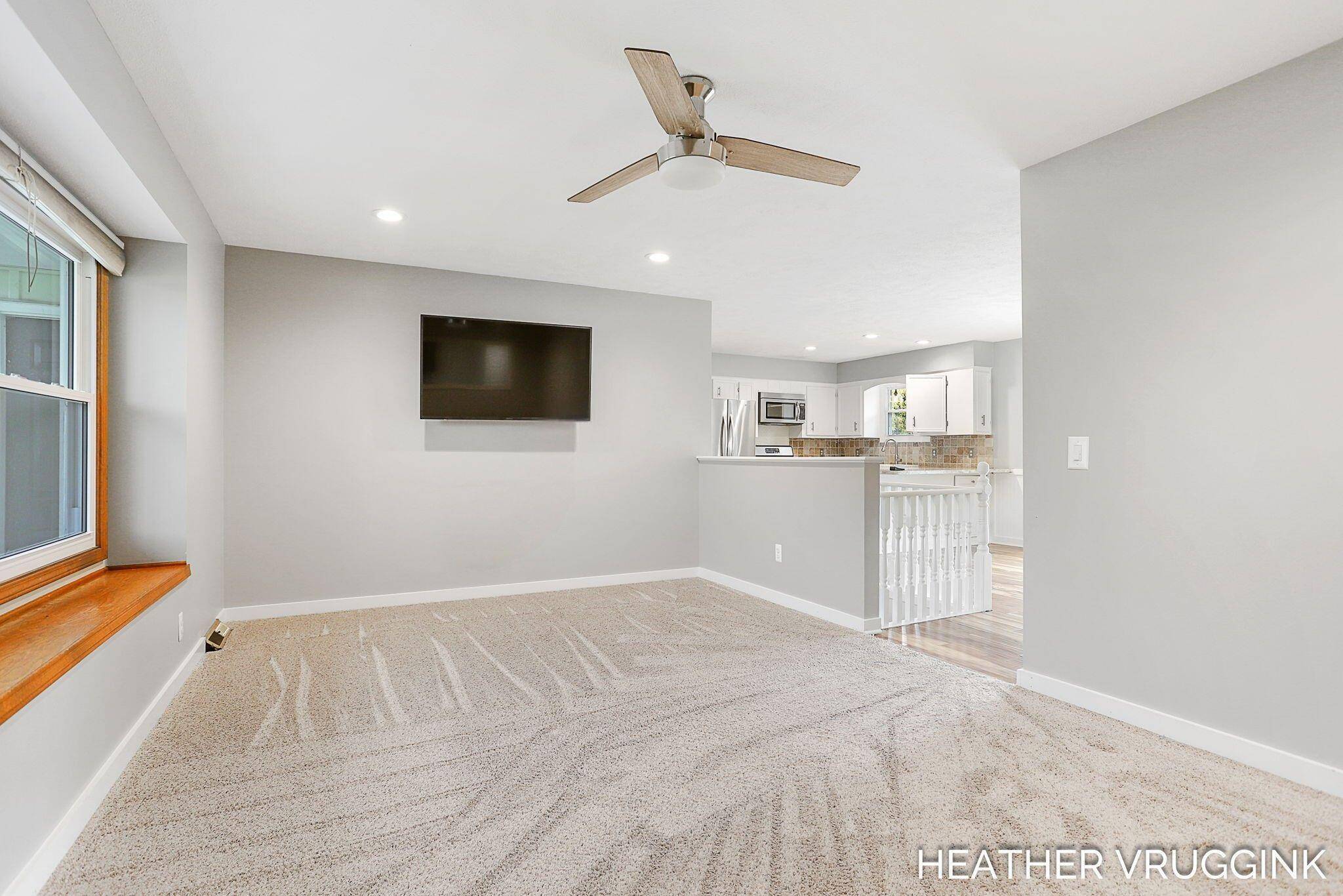 Jenison, MI 49428,2072 Oak Hollow Drive