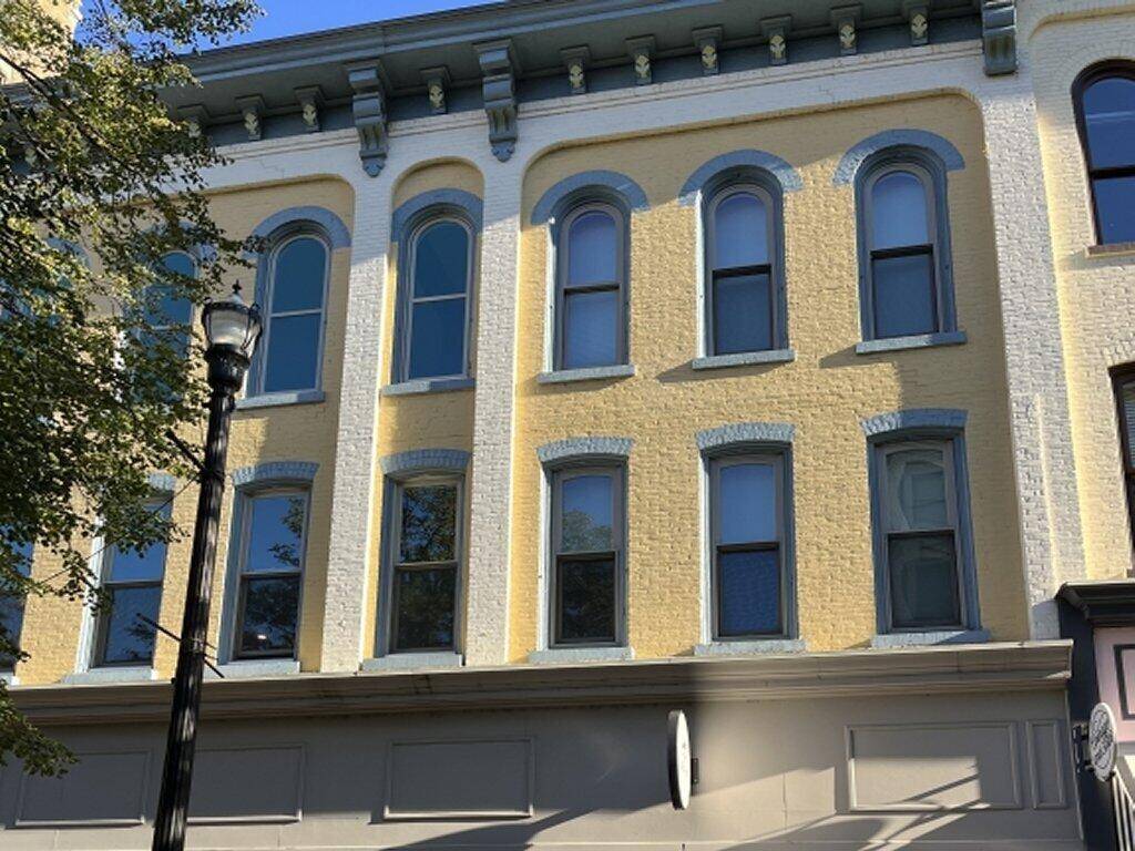 Grand Rapids, MI 49503,52 Monroe Center NW Street #B