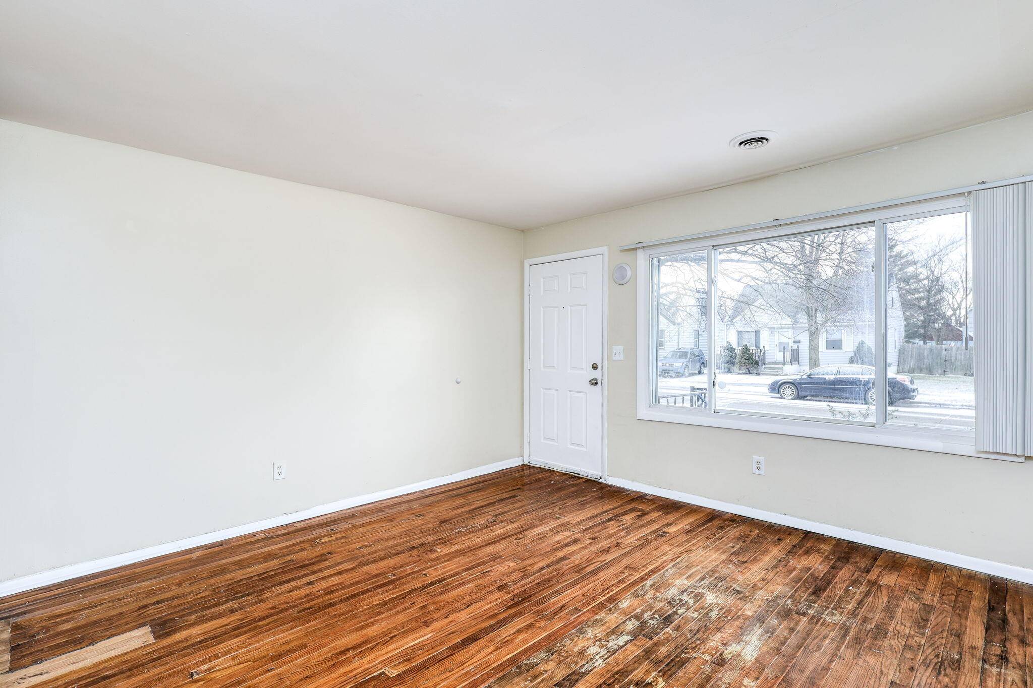 Warren, MI 48089,11079 Jewett Avenue