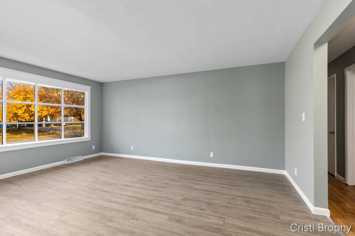 Grand Rapids, MI 49506,2538 Berwyck SE Road