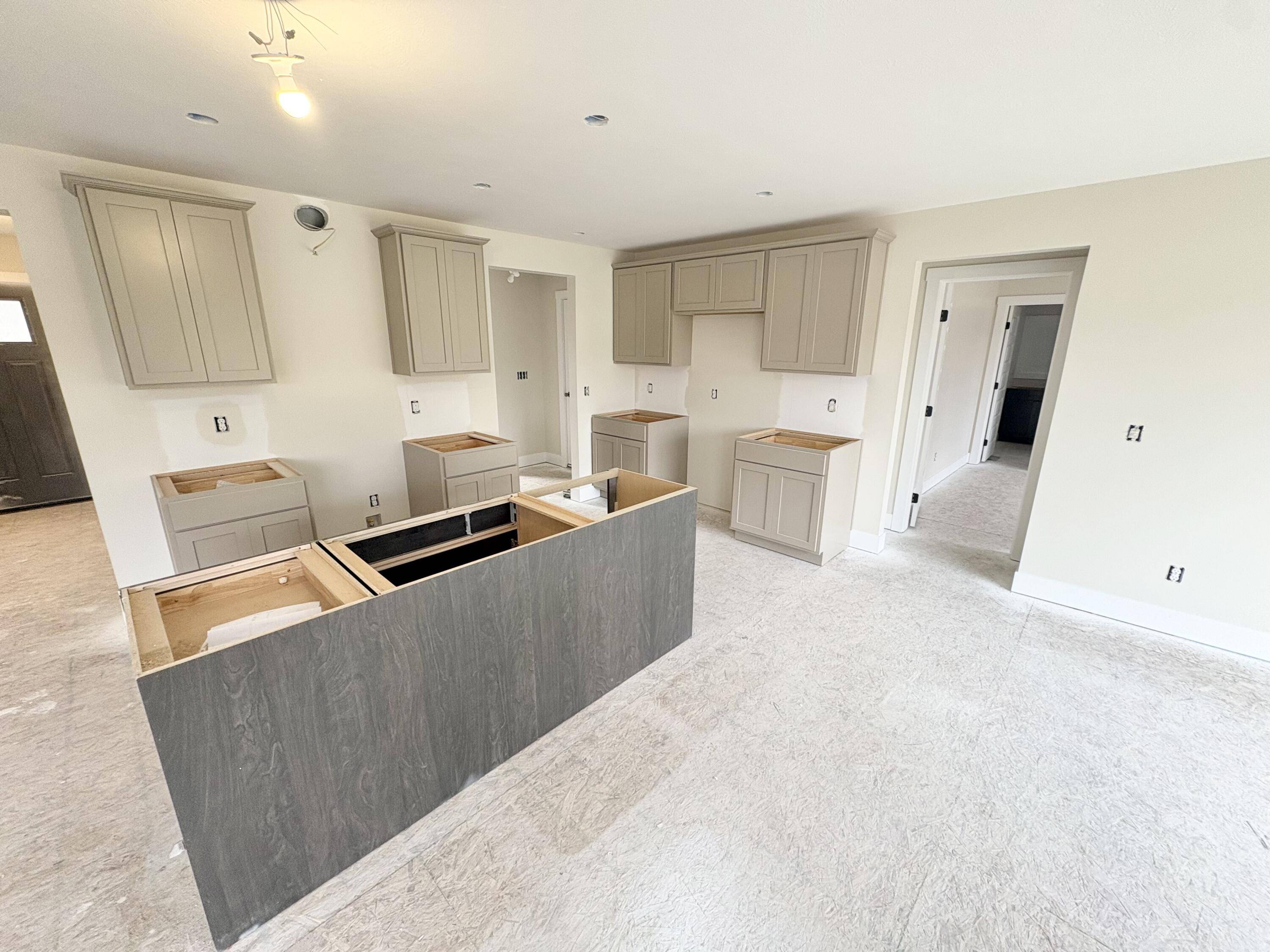 Caledonia, MI 49316,5949 Valley Point SE Drive