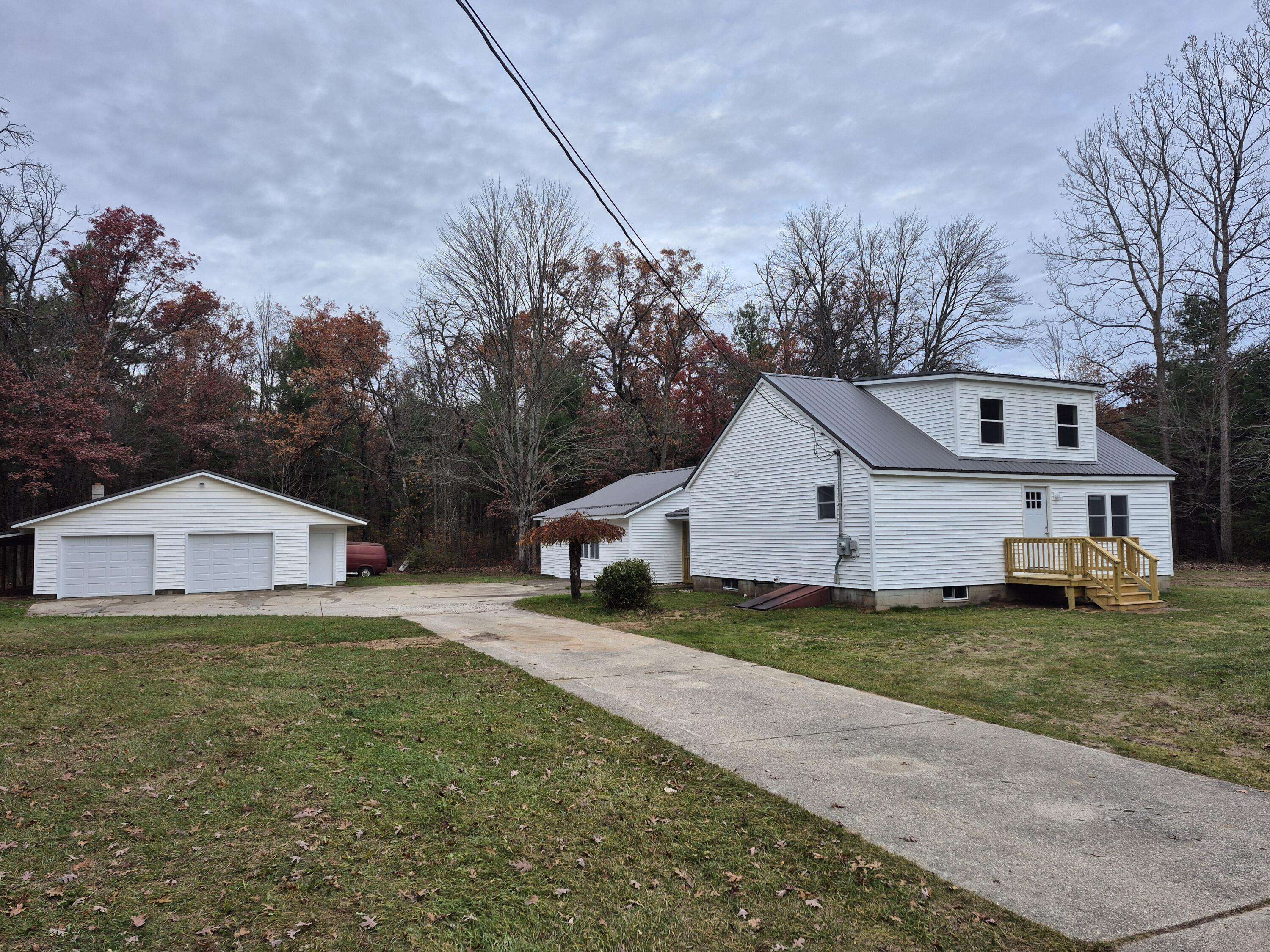 White Cloud, MI 49349,4275 E 8th Street