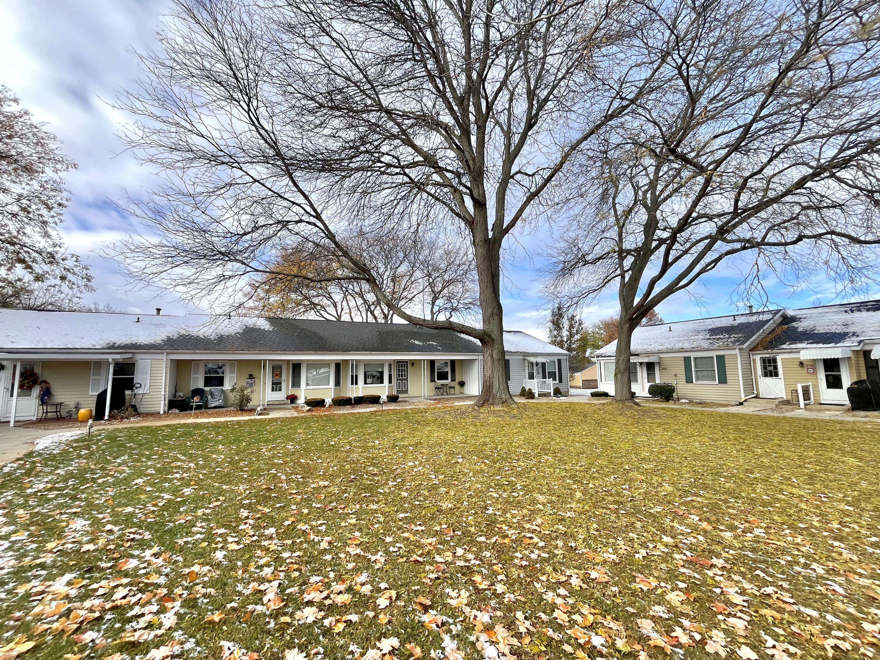 Jenison, MI 49428,1002 Village Lane