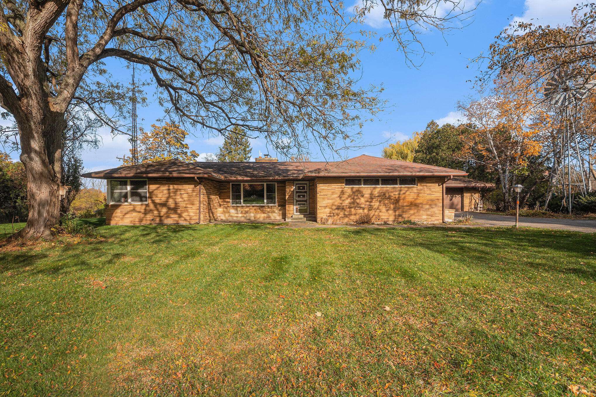 Byron Center, MI 49315,883 84th SE Street