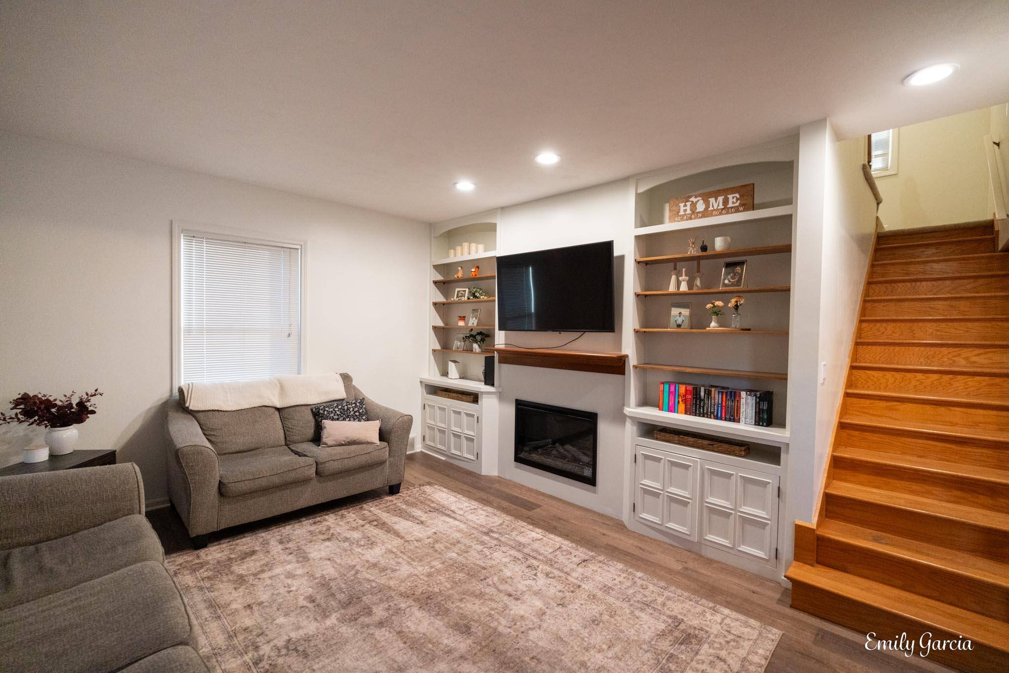 Holland, MI 49423,336 College Avenue