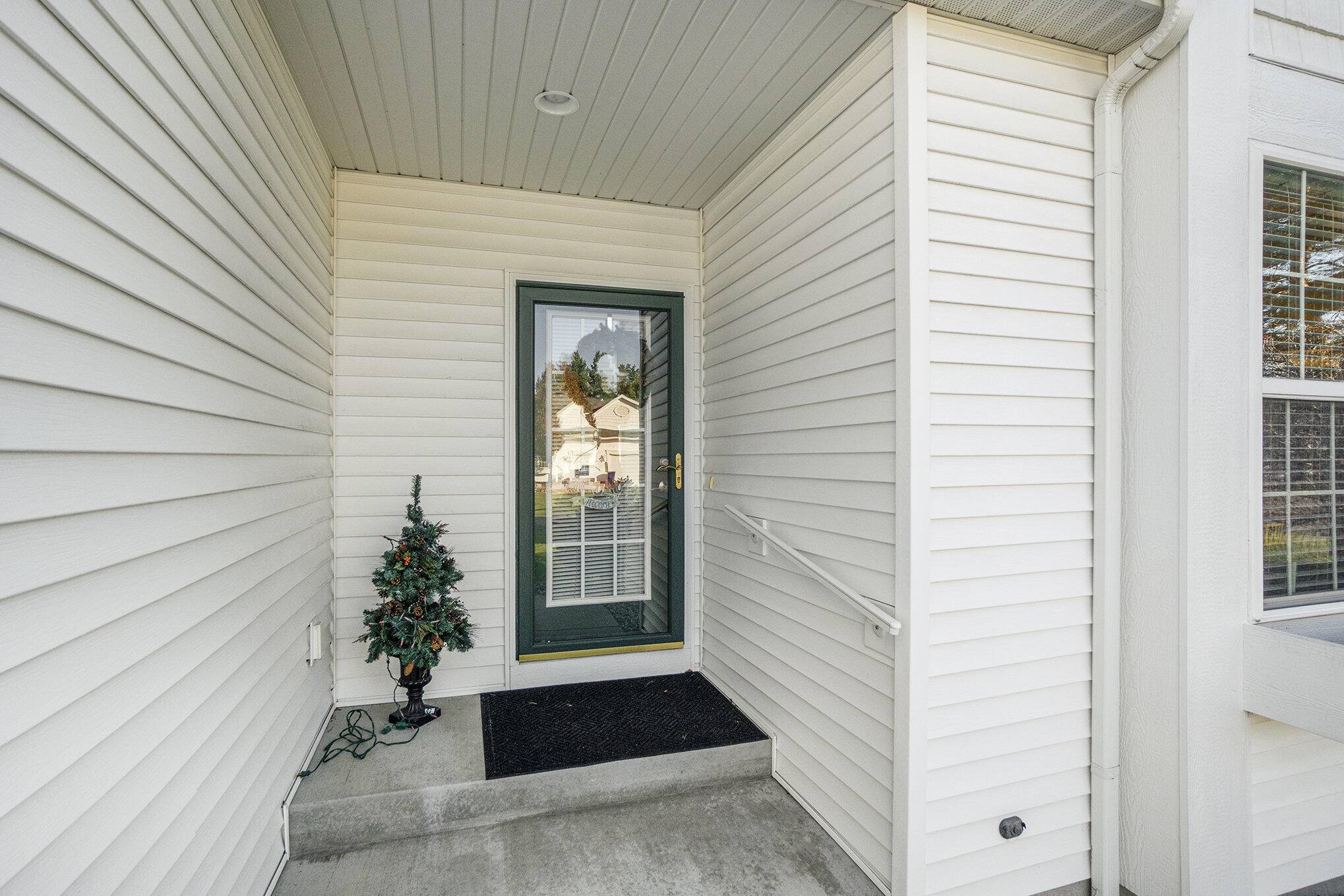 Fruitport, MI 49415,5702 N Turning Leaf Way