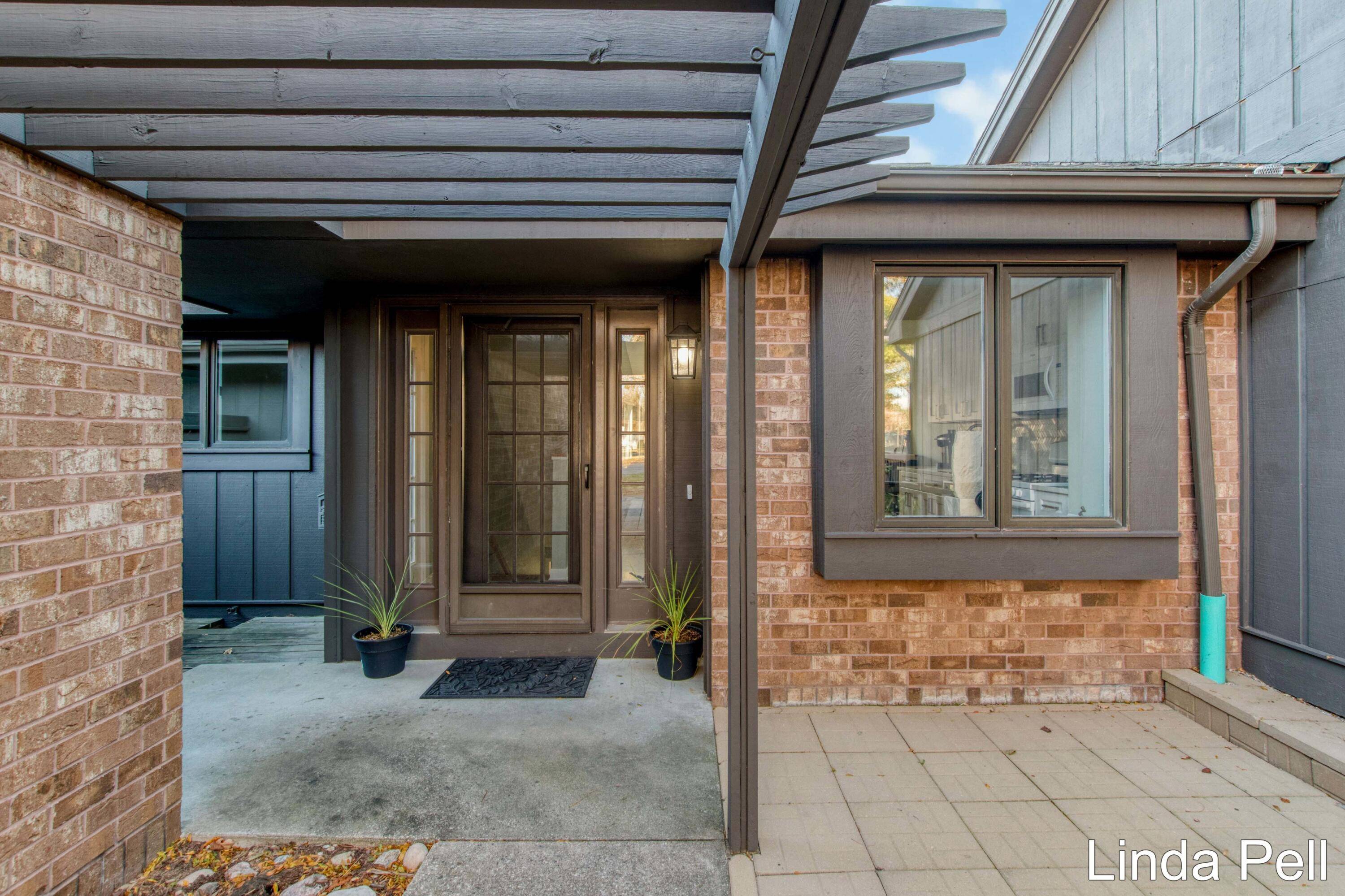 Grand Rapids, MI 49525,3444 Eagle Ridge NE Court #6