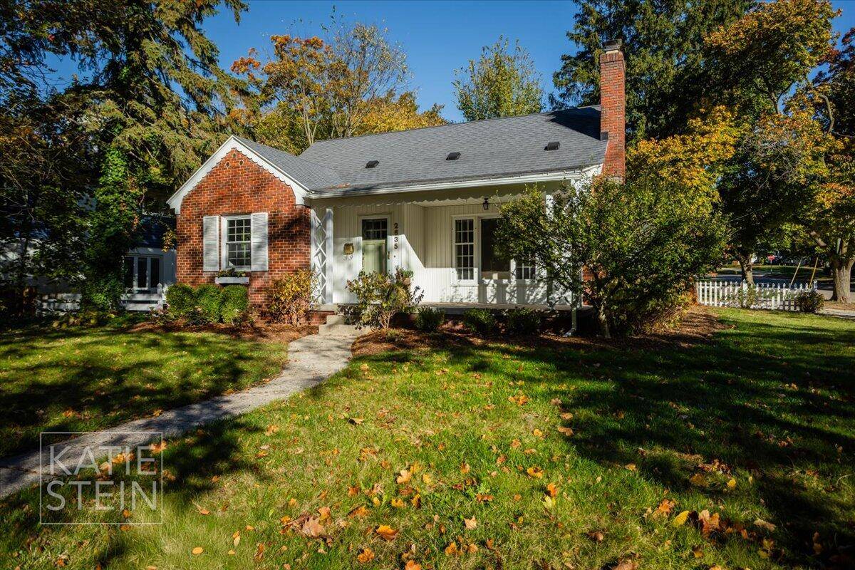 Grand Rapids, MI 49506,2635 Elmwood SE Drive