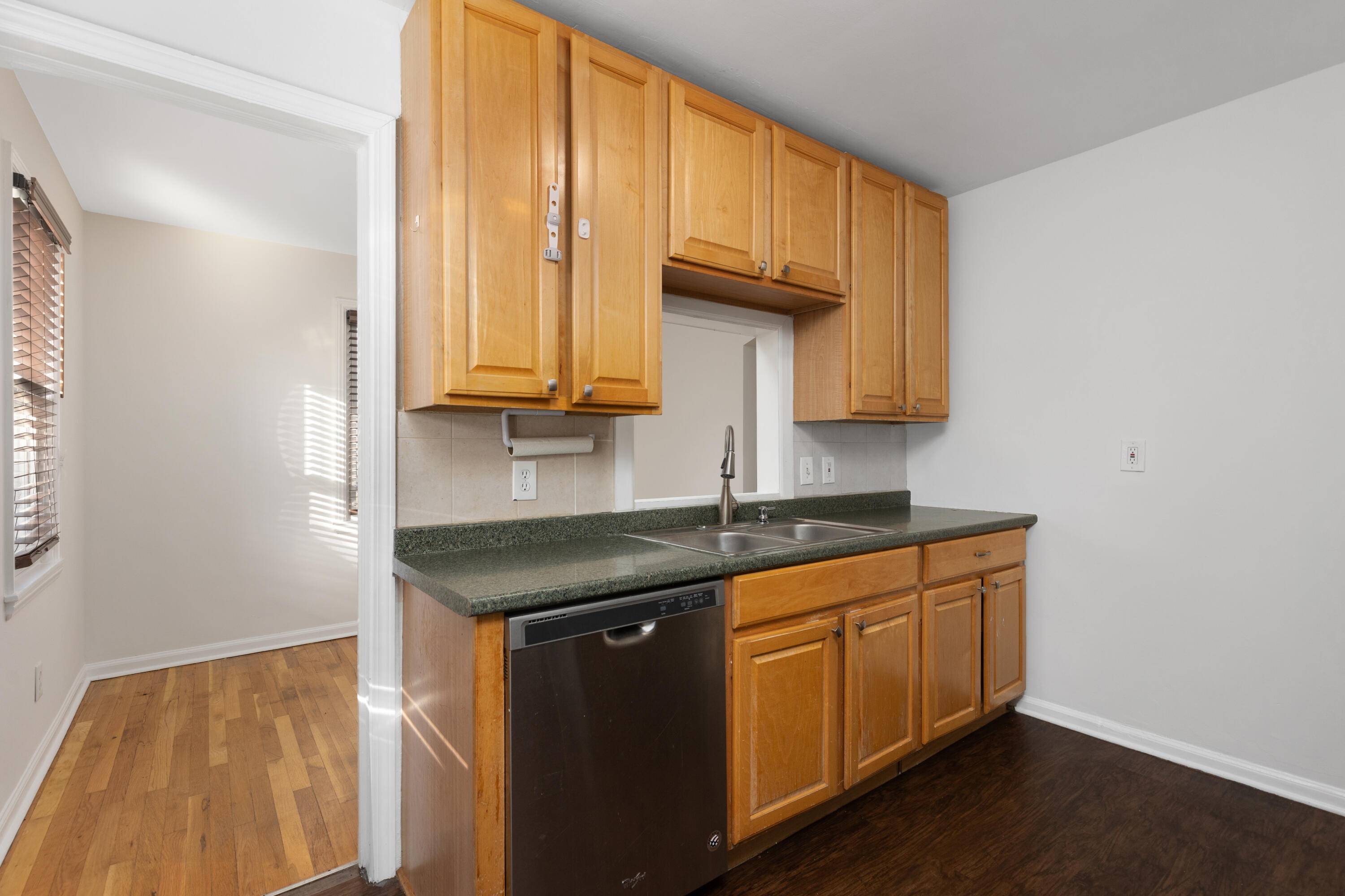 Royal Oak, MI 48067,1804 Harwood Avenue