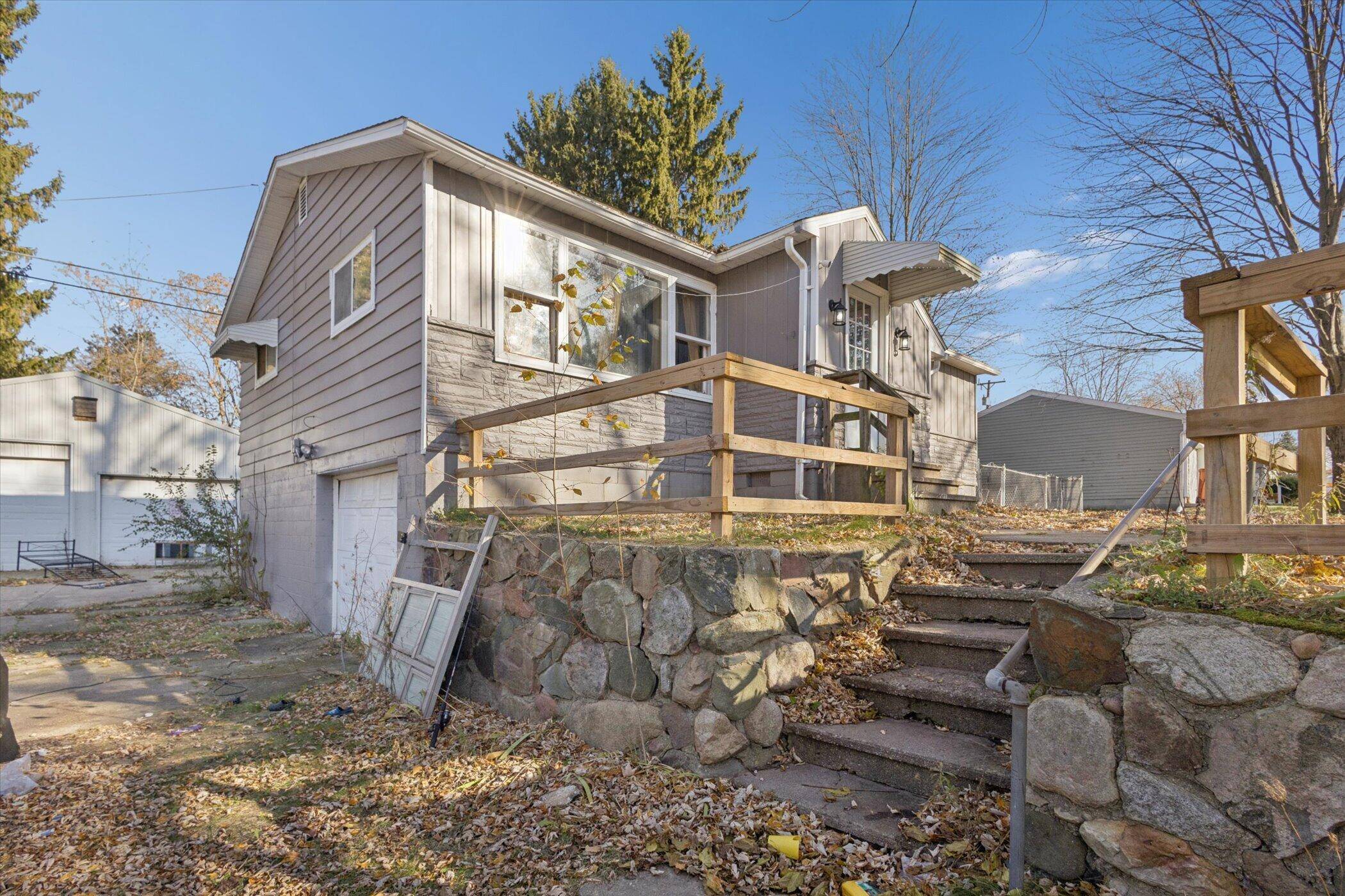 Greenville, MI 48838,9470 Peck Road